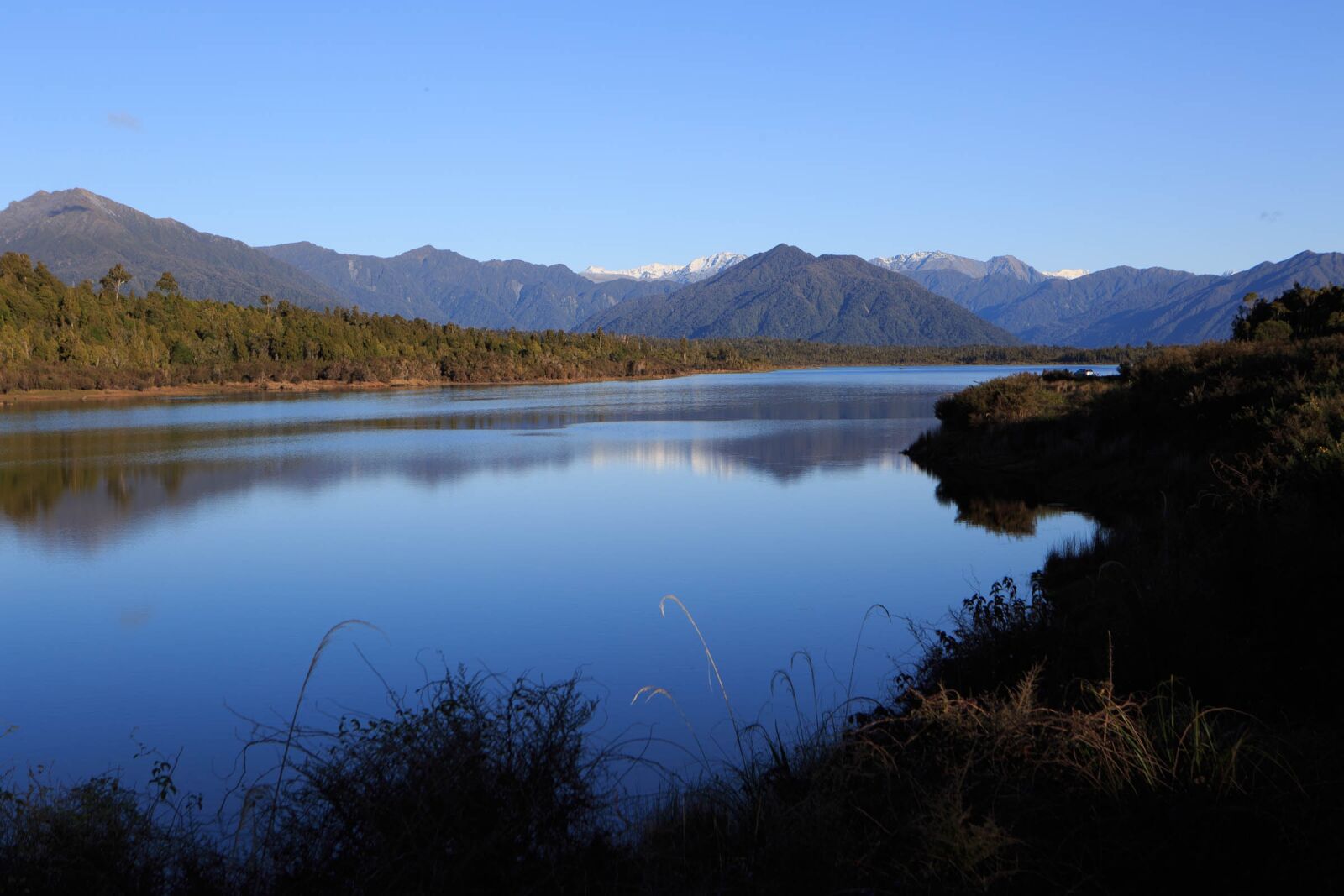 Canon EF 24-70mm F2.8L USM sample photo. New zealand, lake, mountains photography