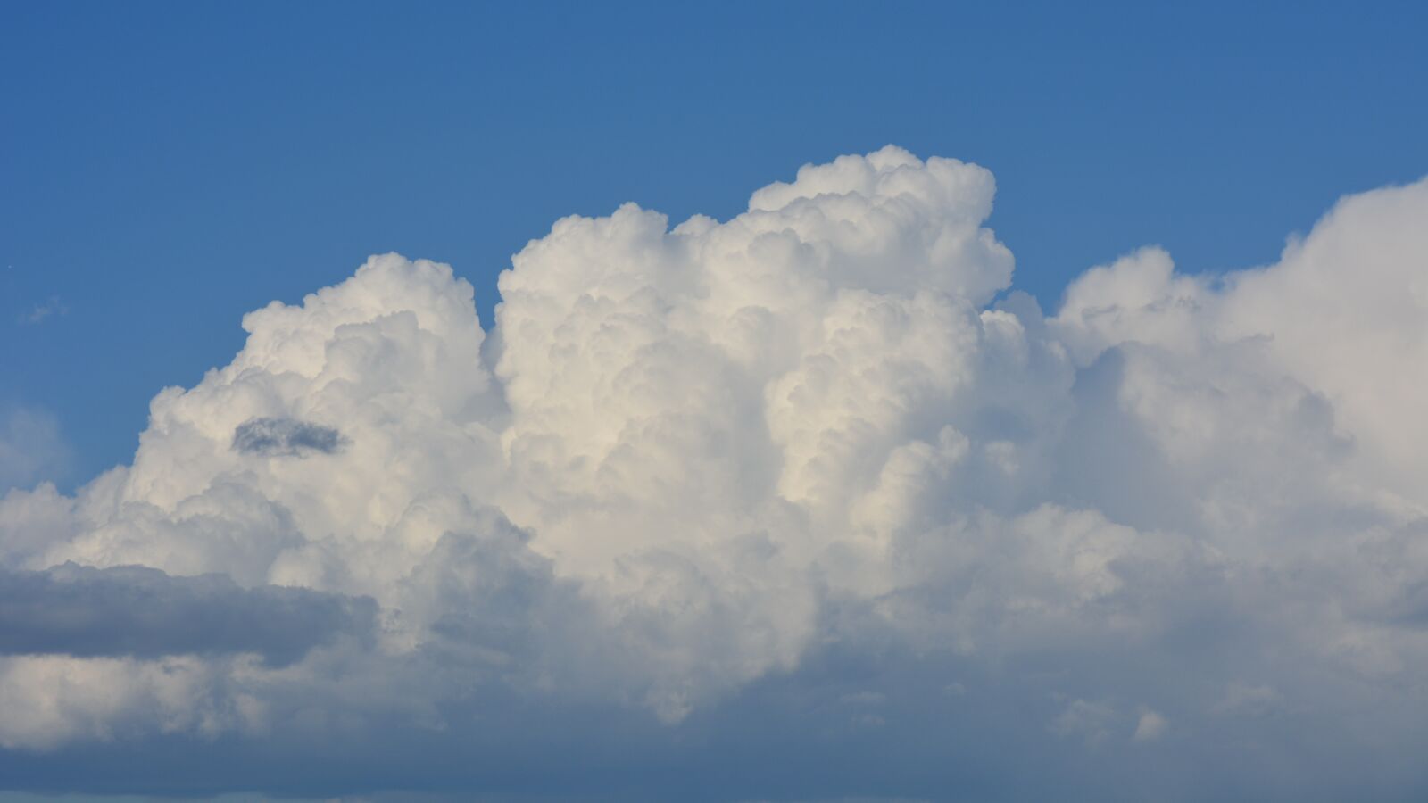 Nikon D5200 sample photo. Clouds, cumulus, sky photography