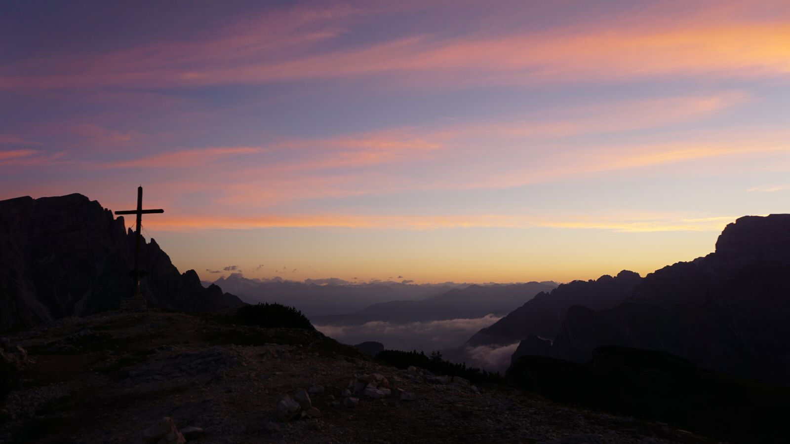 Sony a6000 sample photo. Mountains, sunrise, cross photography