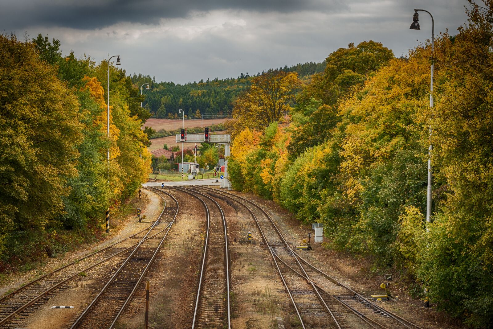 Canon EOS 700D (EOS Rebel T5i / EOS Kiss X7i) sample photo. Railway, track, station photography