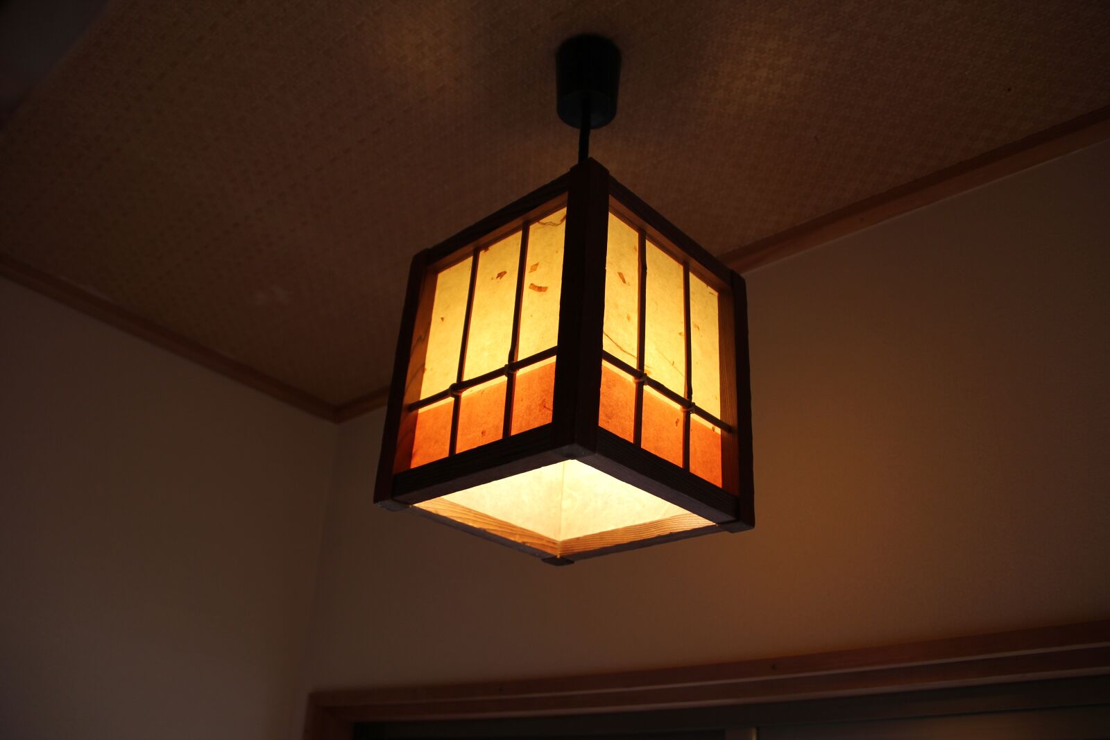 Canon EOS 550D (EOS Rebel T2i / EOS Kiss X4) sample photo. Japanese style, lighting, inn photography