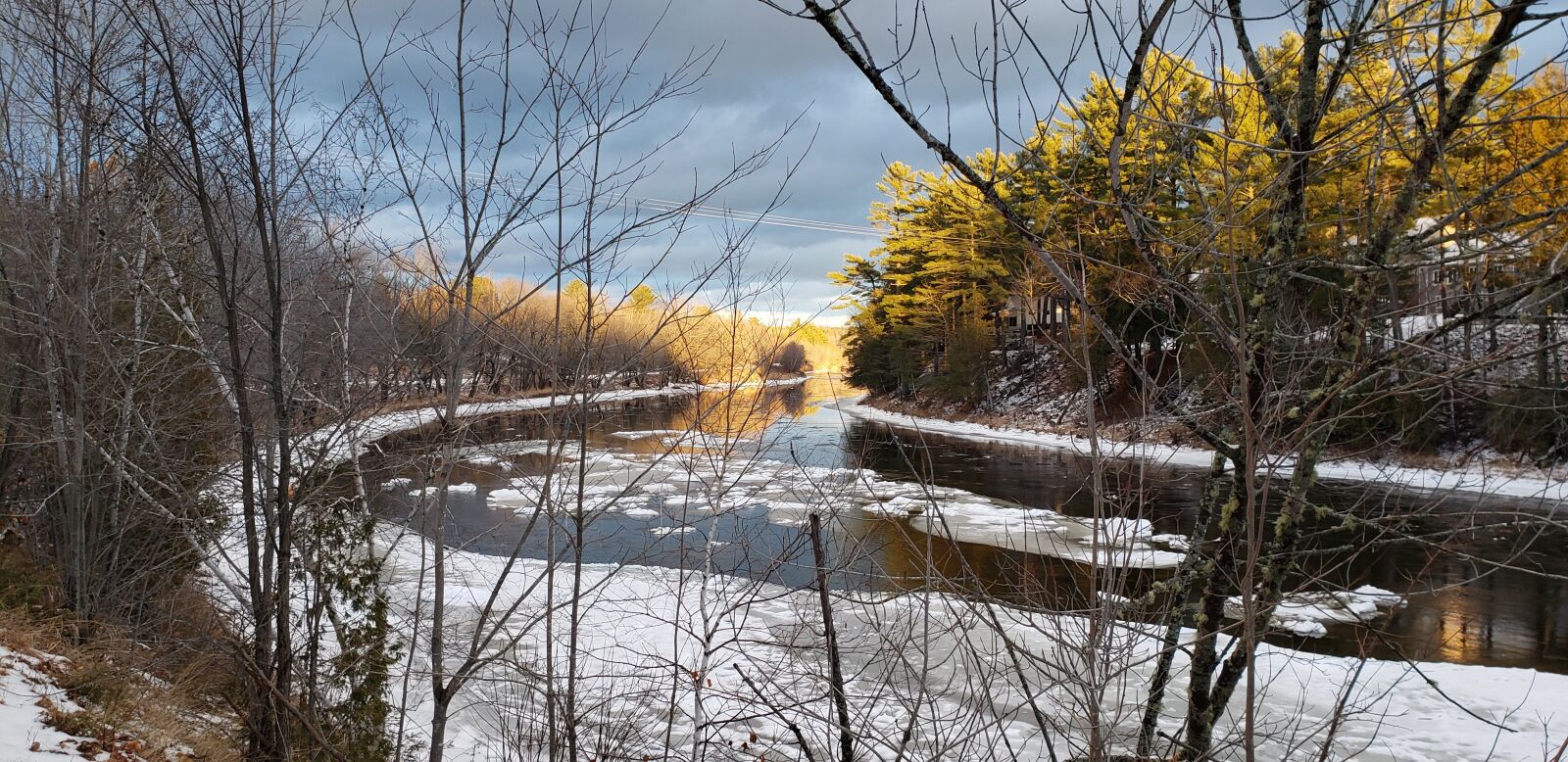 Samsung Galaxy S9 sample photo. River, riverbend, winter photography
