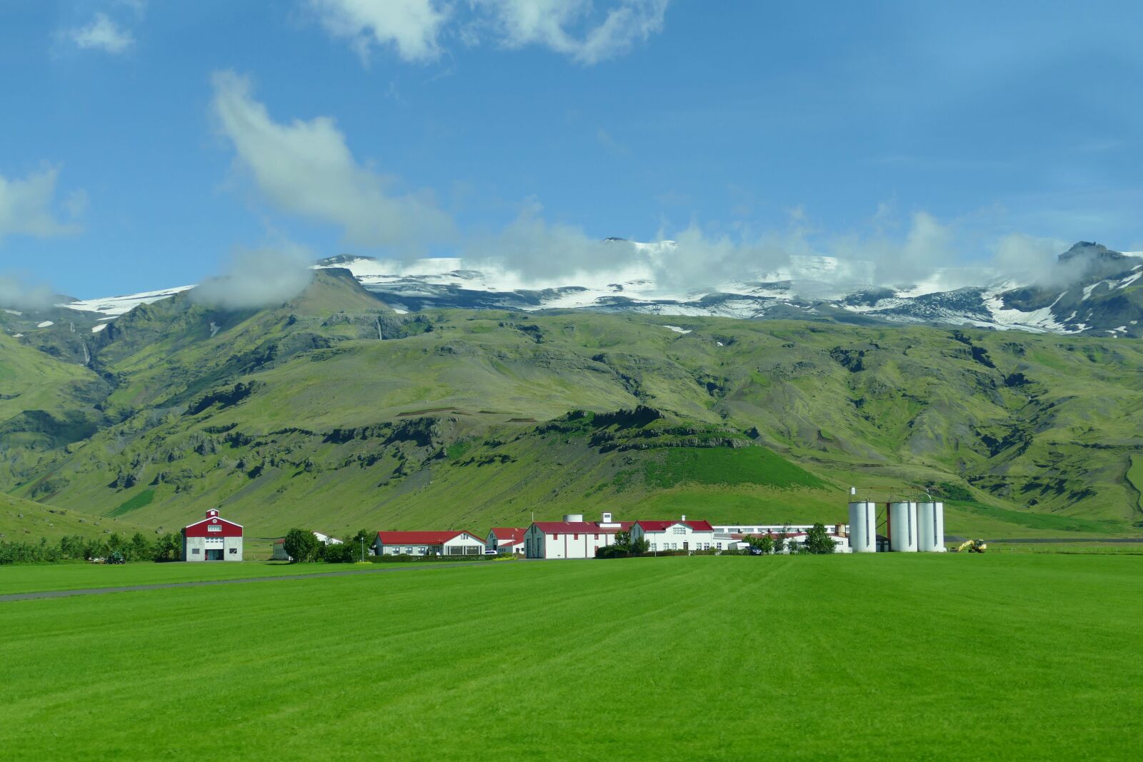 Panasonic Lumix DMC-FZ1000 sample photo. Iceland, landscape, nature photography