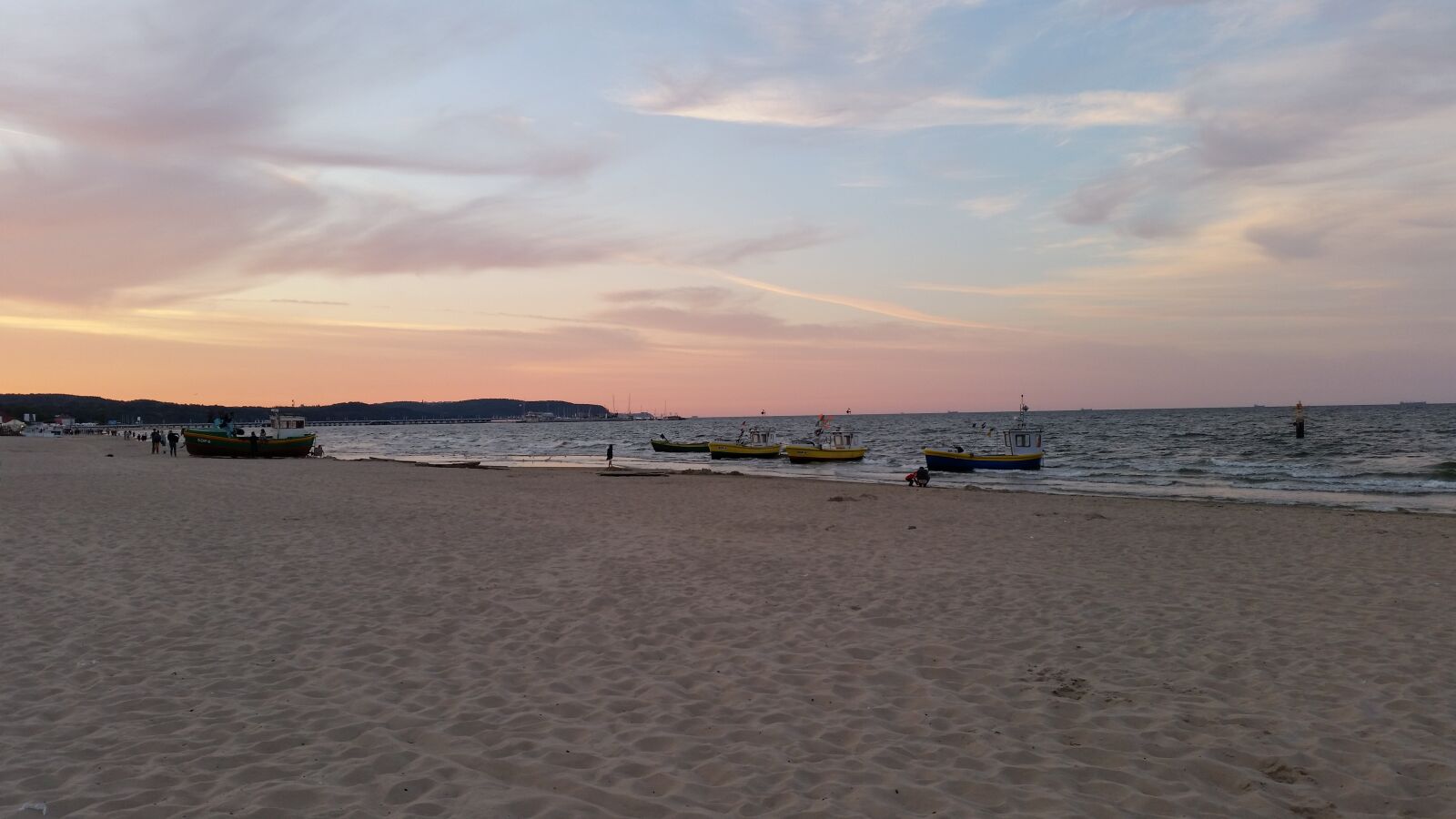 Samsung Galaxy S5 sample photo. Beach, poland, sea, sky photography