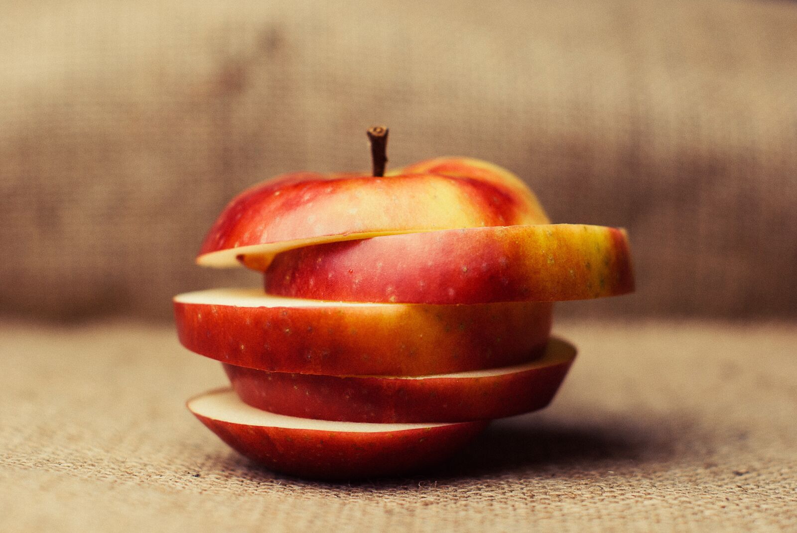 Nikon D60 sample photo. Apple, slices, chopped photography