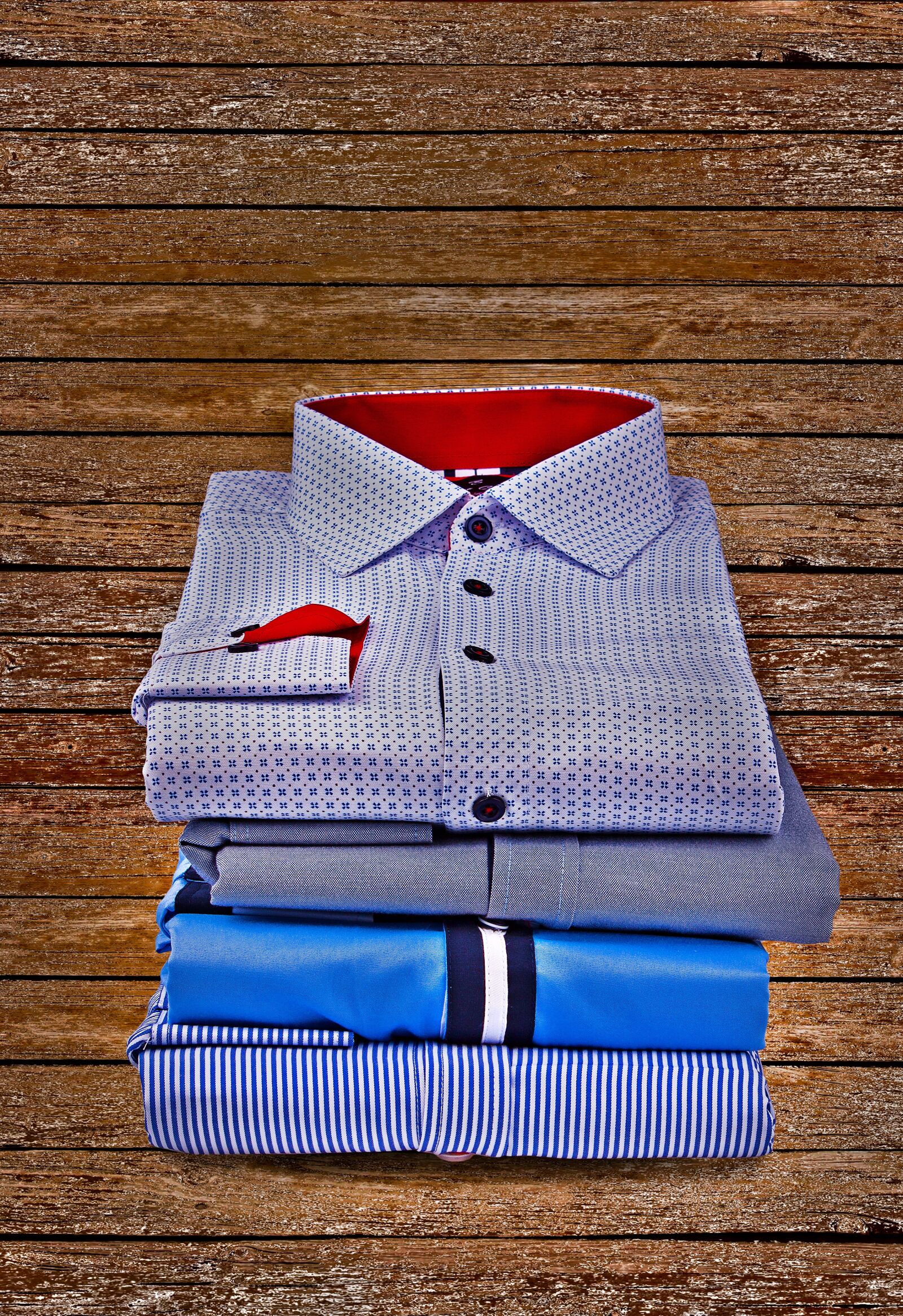 Canon EOS 500D (EOS Rebel T1i / EOS Kiss X3) sample photo. Shirt, men's shirts, man photography