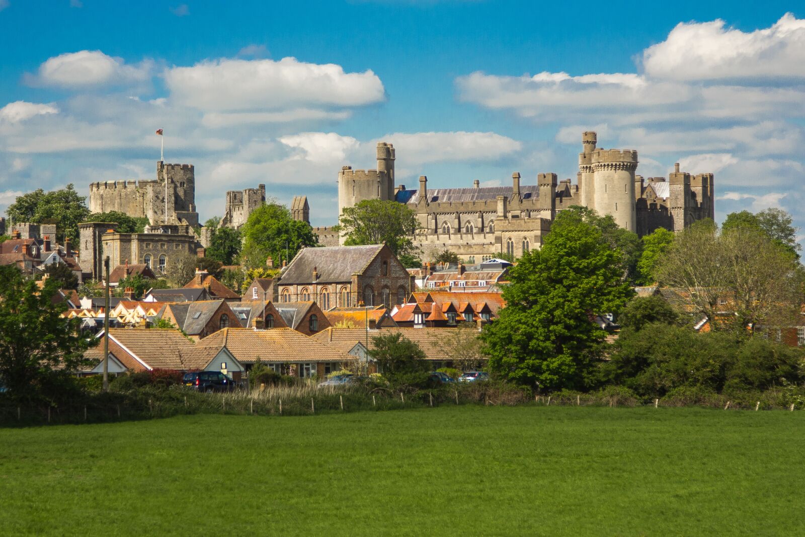Canon EOS 60D sample photo. Arundel castle, monument, england photography