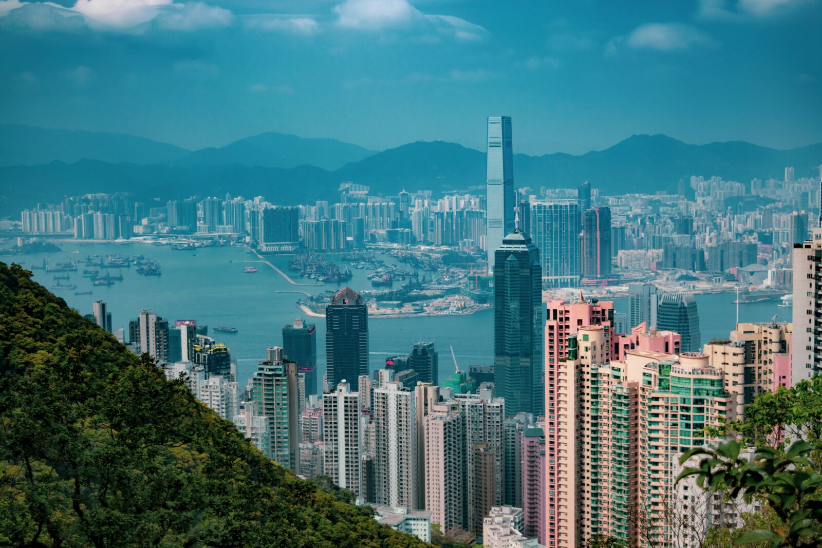 Nikon D5500 sample photo. City, building, city view photography