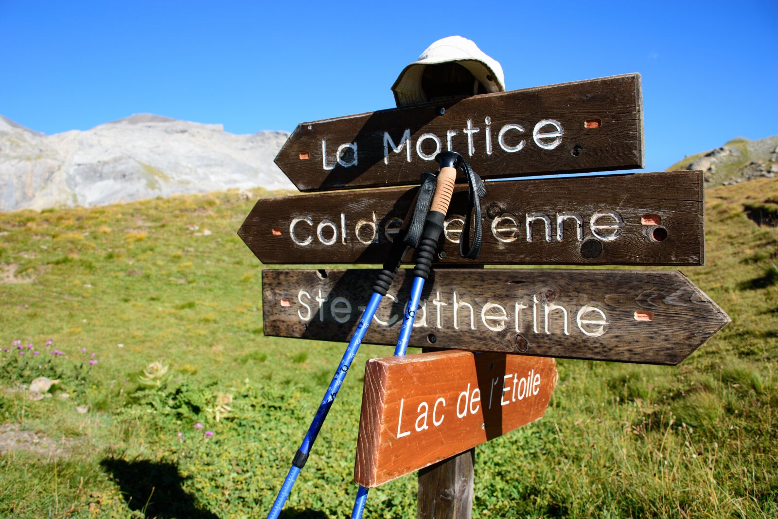 Nikon D5500 sample photo. Hiking, stick, mountain photography