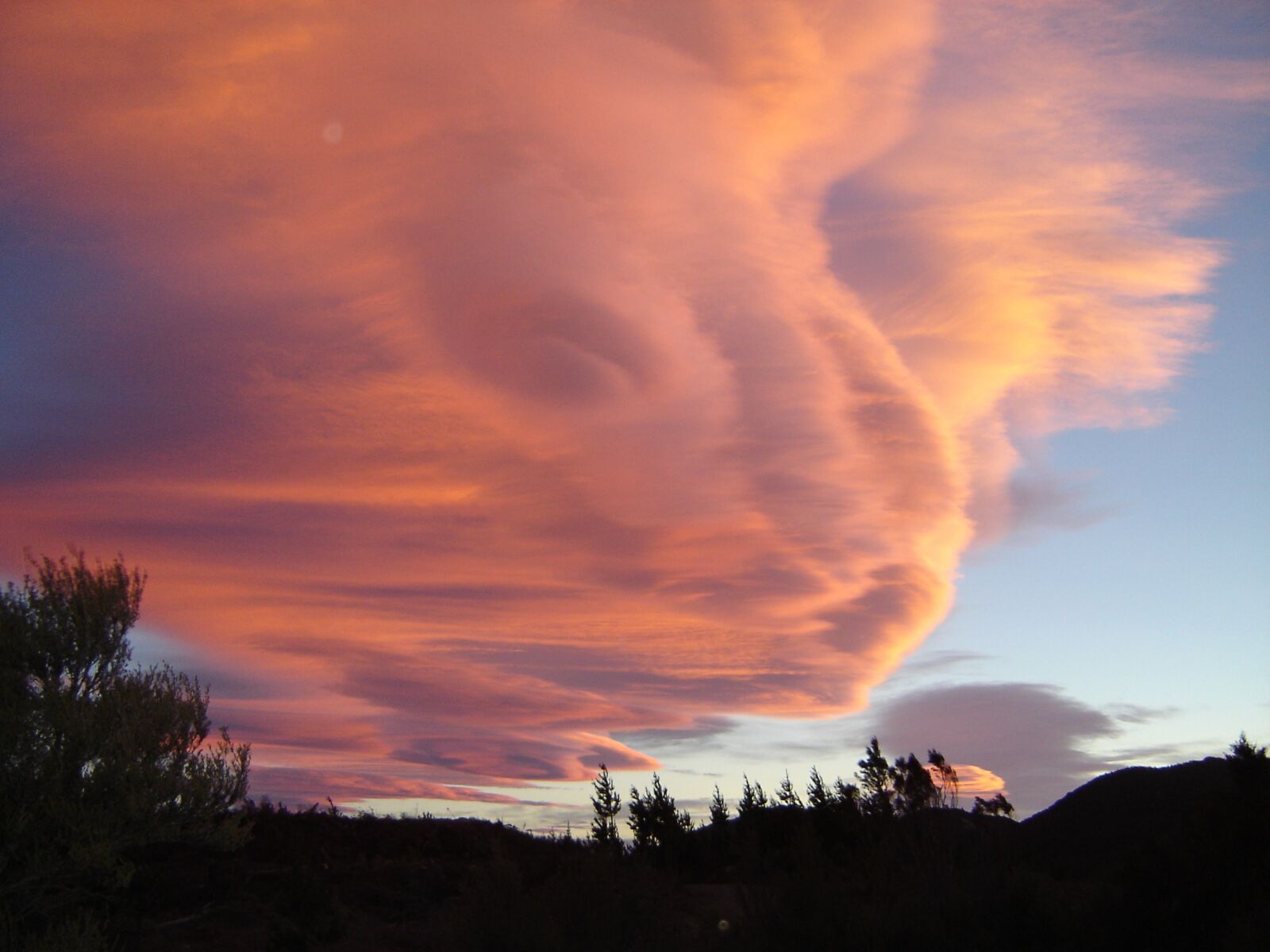 Sony DSC-P73 sample photo. Cloud formation, sunset, sky photography
