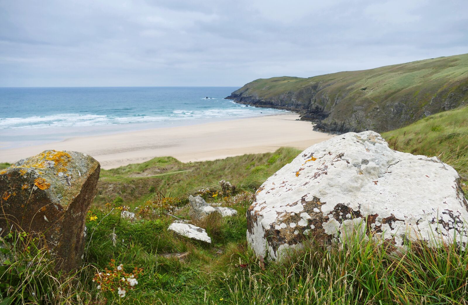 Panasonic Lumix DMC-FZ1000 sample photo. Penhale sands, cornwall, landscape photography