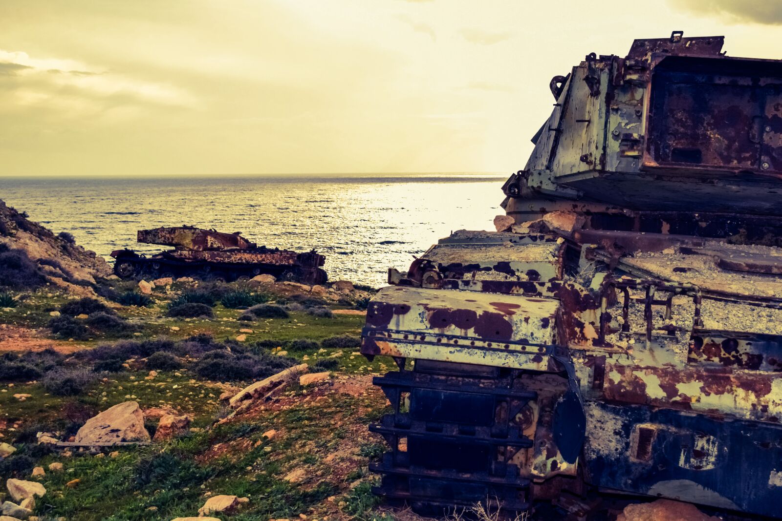 Nikon D3300 sample photo. Tanks, military, abandoned photography