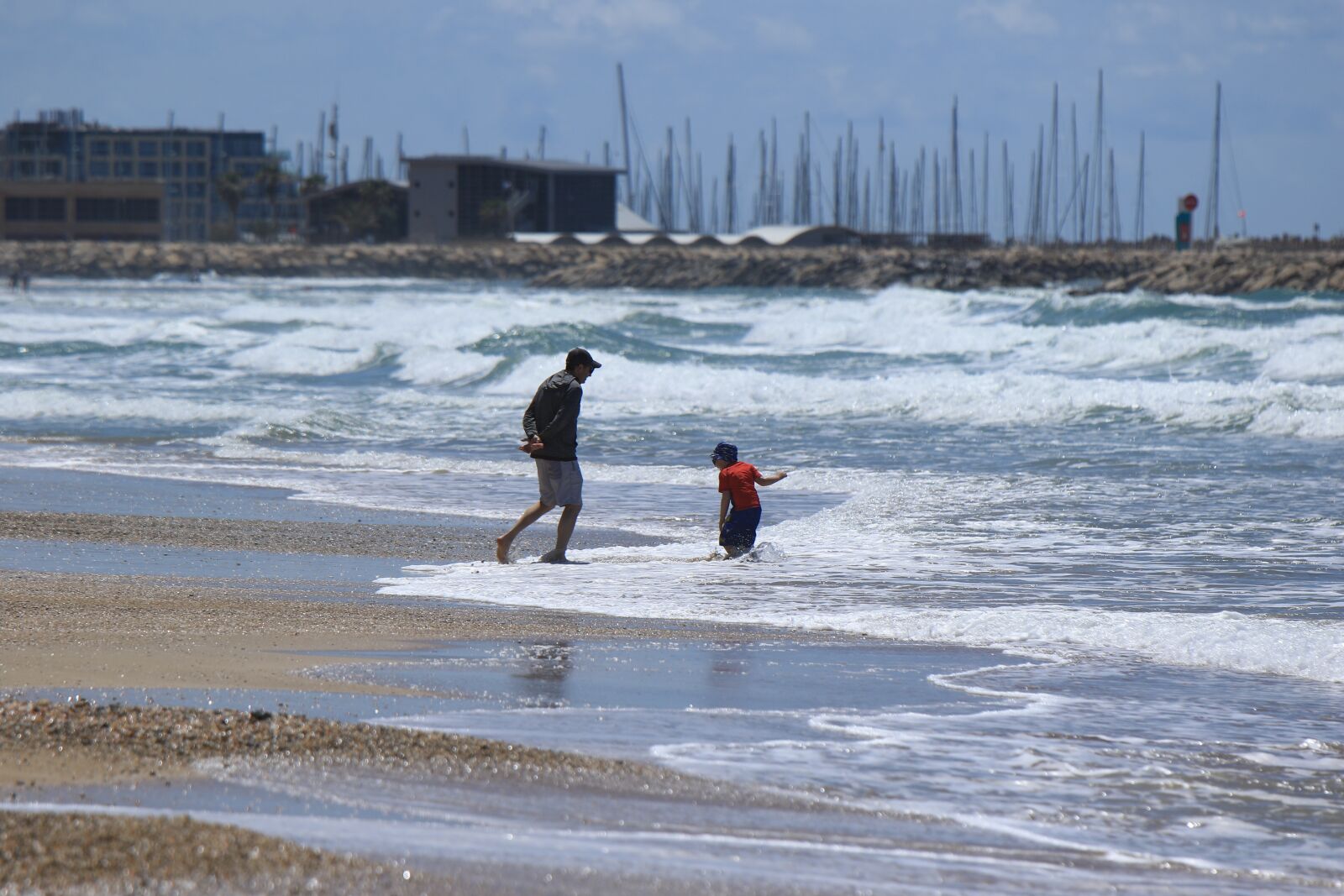 Canon EOS 7D Mark II sample photo. Beach, sea, father photography