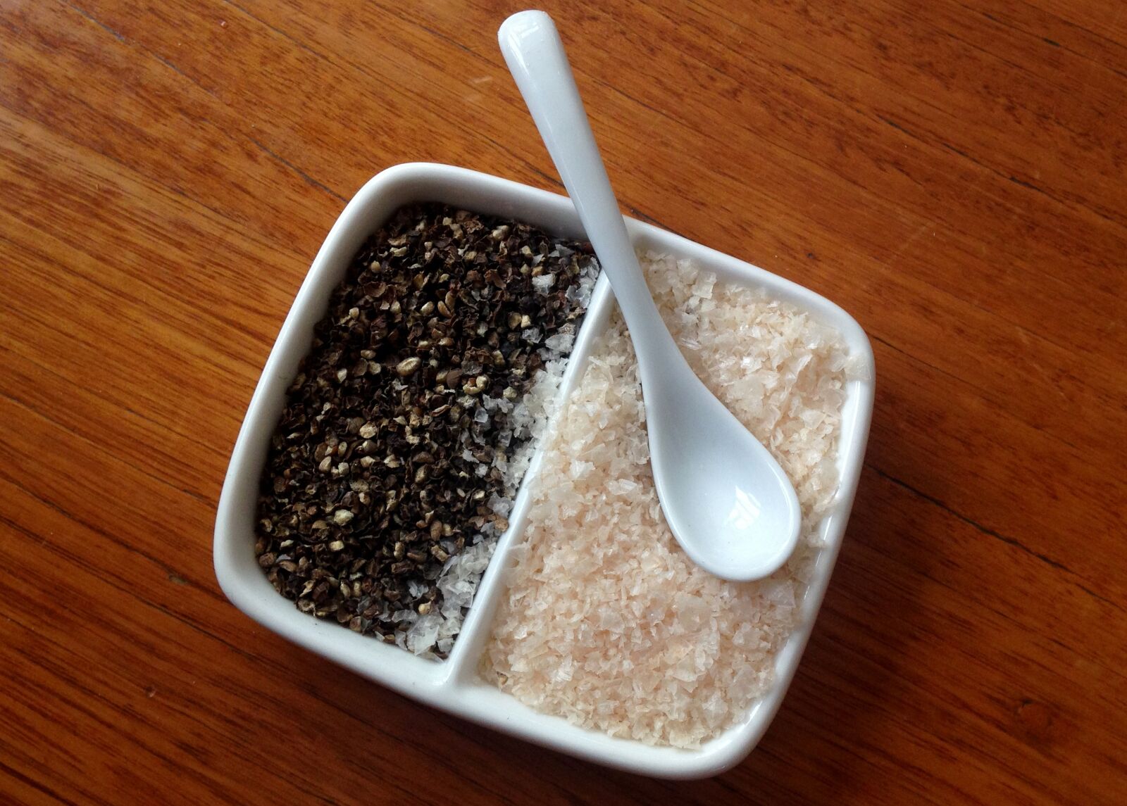 iPhone 5c back camera 4.12mm f/2.4 sample photo. Dish, pepper, salt, spoon photography