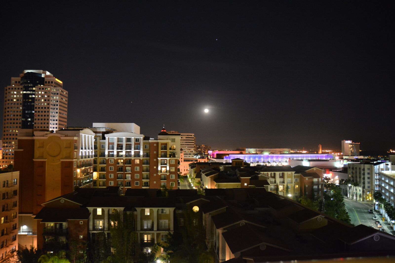 Nikon D7100 sample photo. Skyline, moon, city photography