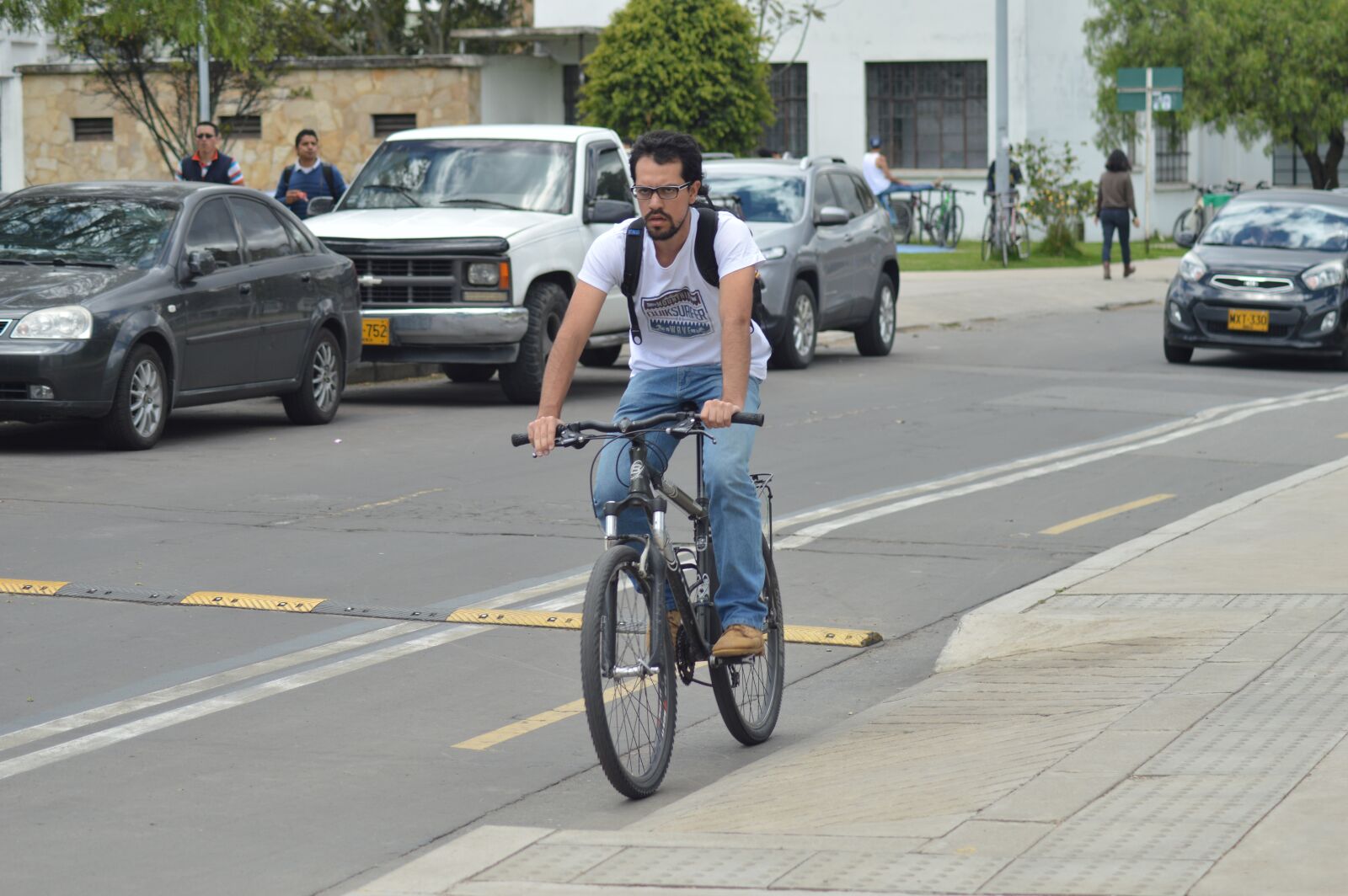 Nikon D3200 sample photo. Bogotá, unal, bicycle photography
