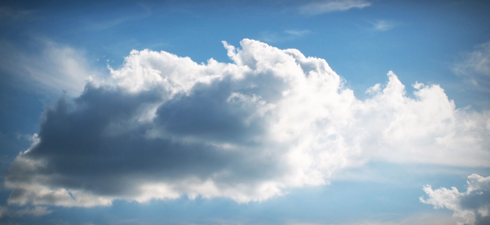 Olympus E-300 (EVOLT E-300) sample photo. Atmosphere, beautiful, blue, blue photography