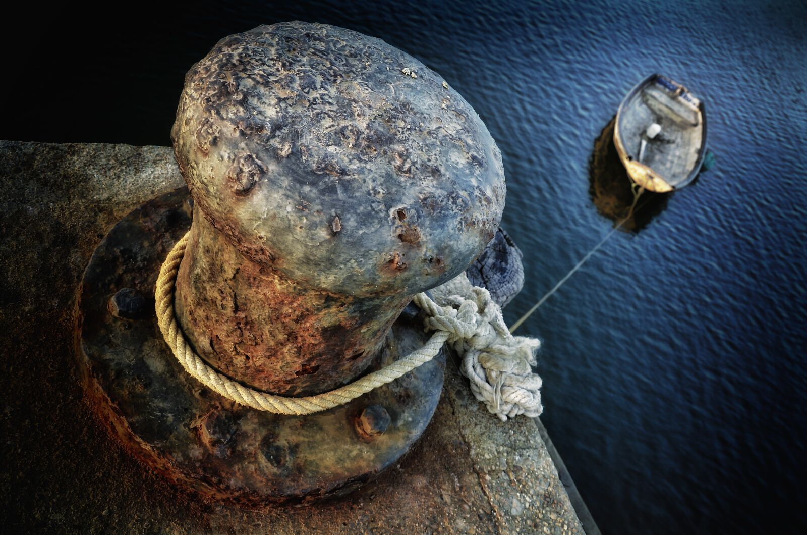 Nikon D7000 sample photo. Barca, bollard, maritime photography