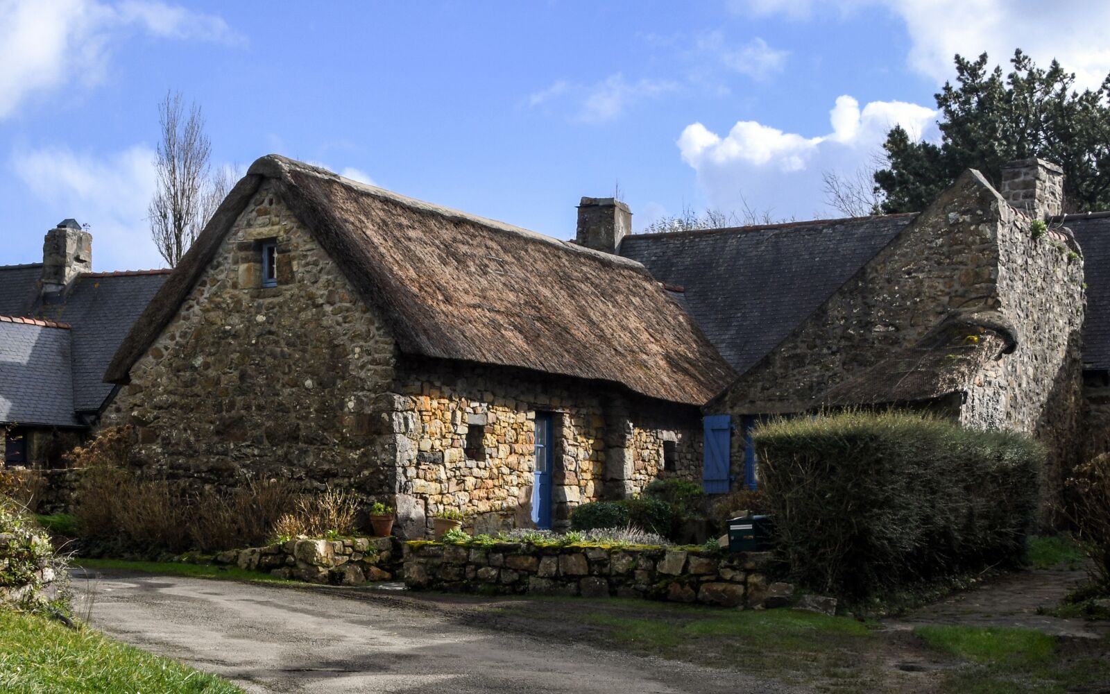 Nikon D500 sample photo. House, pierre, field photography