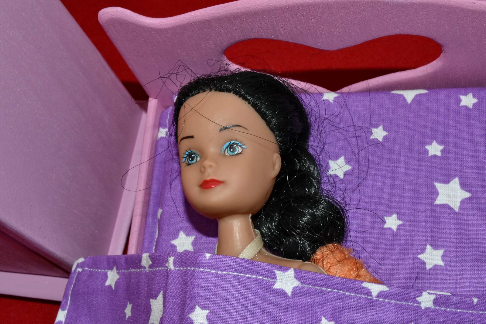Nikon D5500 sample photo. Bedroom, doll, pinkish, attractive photography