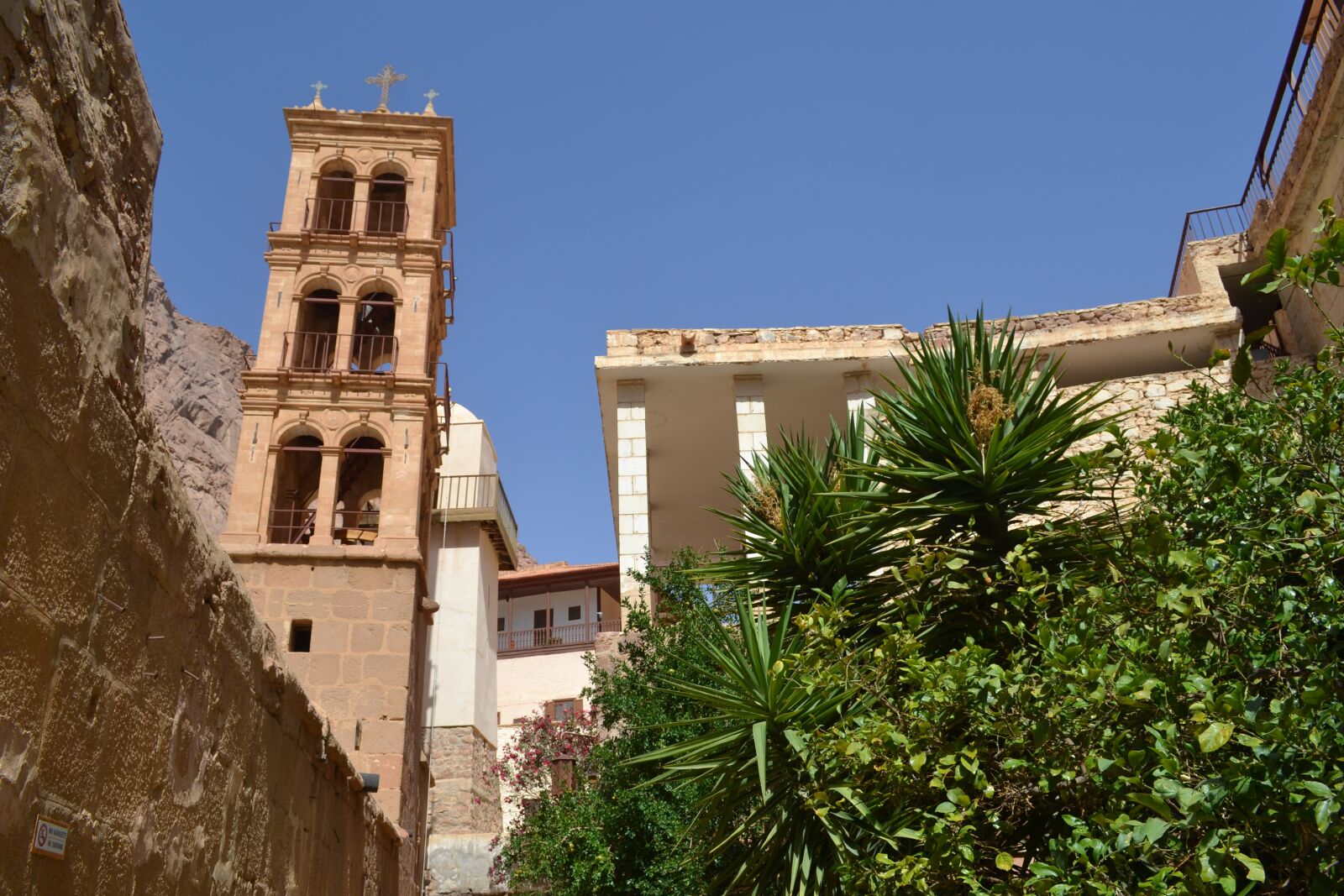 Nikon D3100 sample photo. Via crucis, israel, palestina photography
