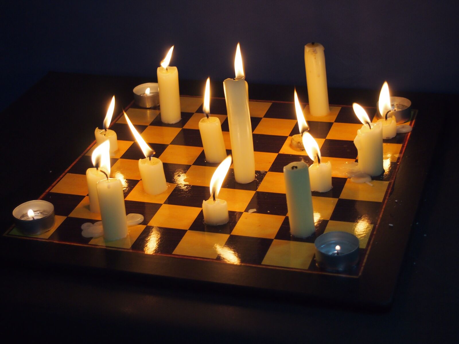 Olympus PEN E-P3 sample photo. Chess, art, candles photography