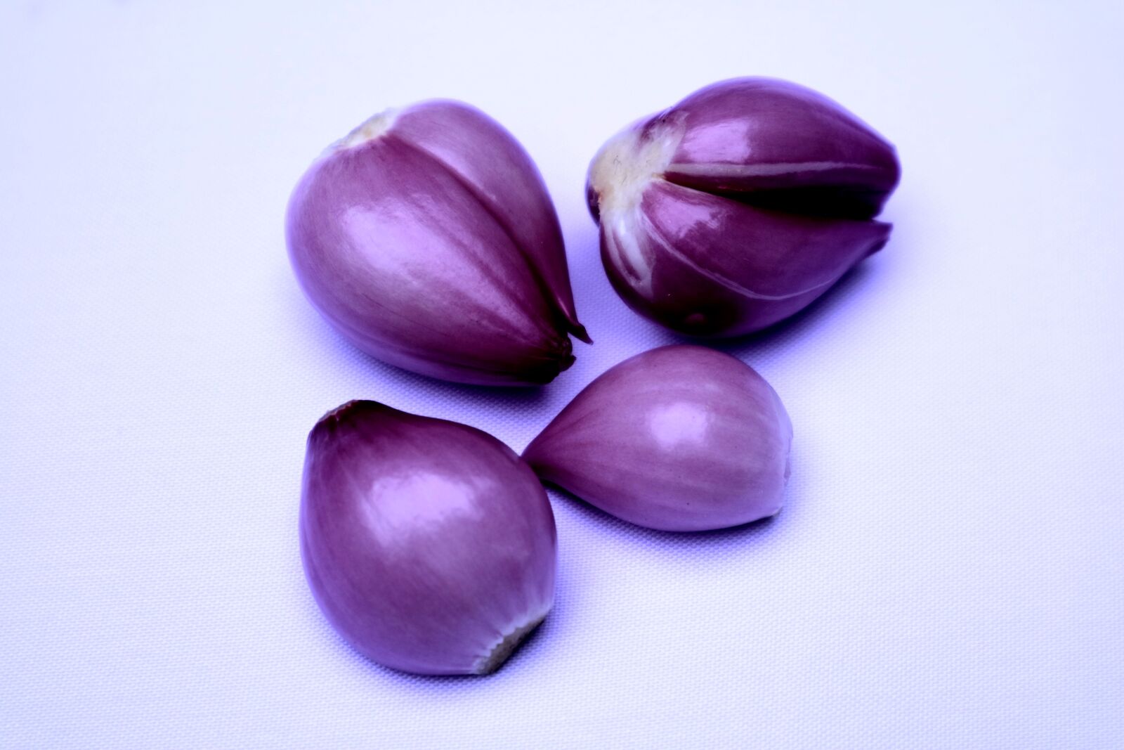 Canon EOS M3 + Canon EF-M 15-45mm F3.5-6.3 IS STM sample photo. Red onions vegetables, vegetable photography