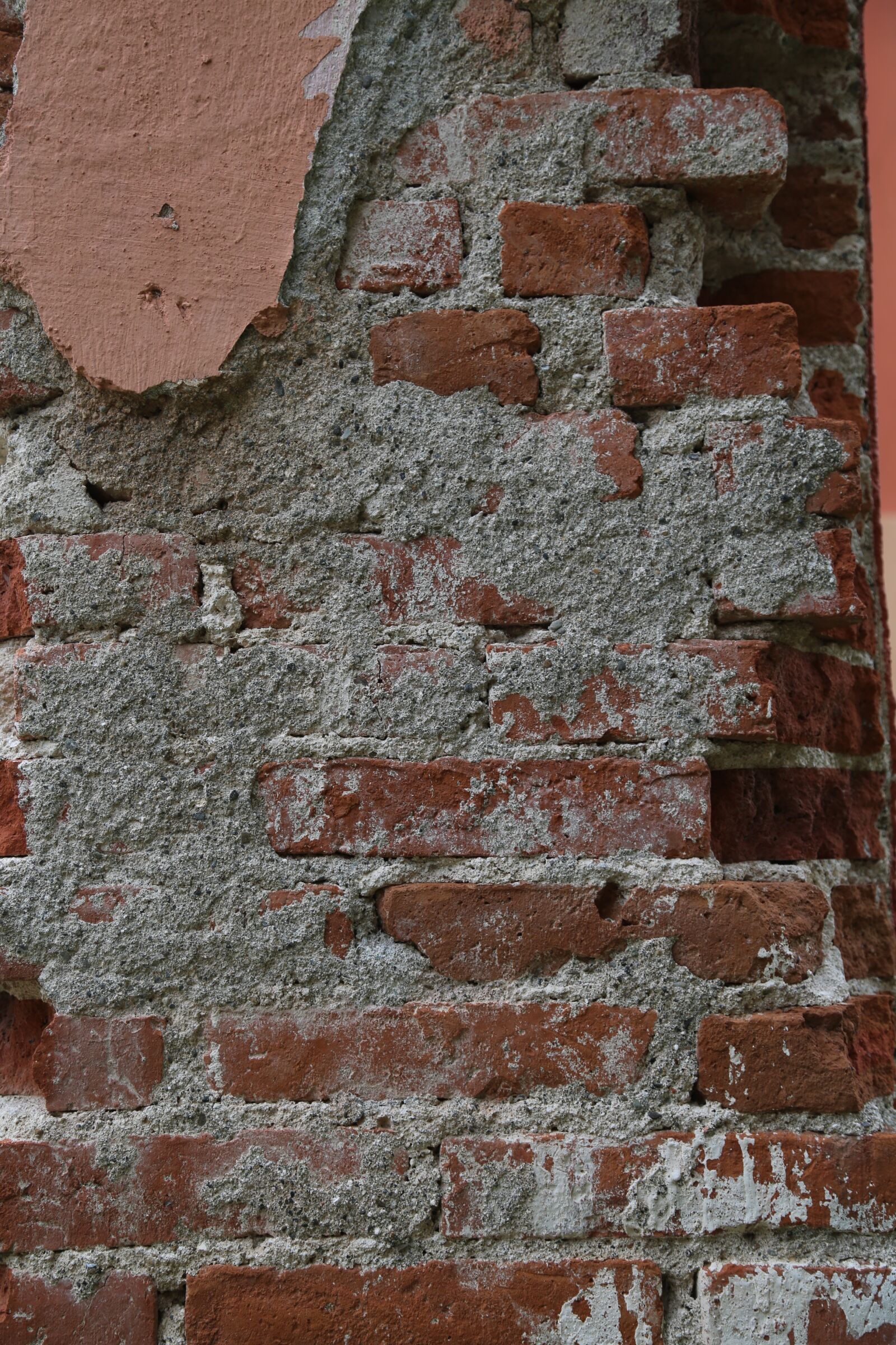 Canon EF 24-105mm F4L IS USM sample photo. Brick, exposed, cement photography