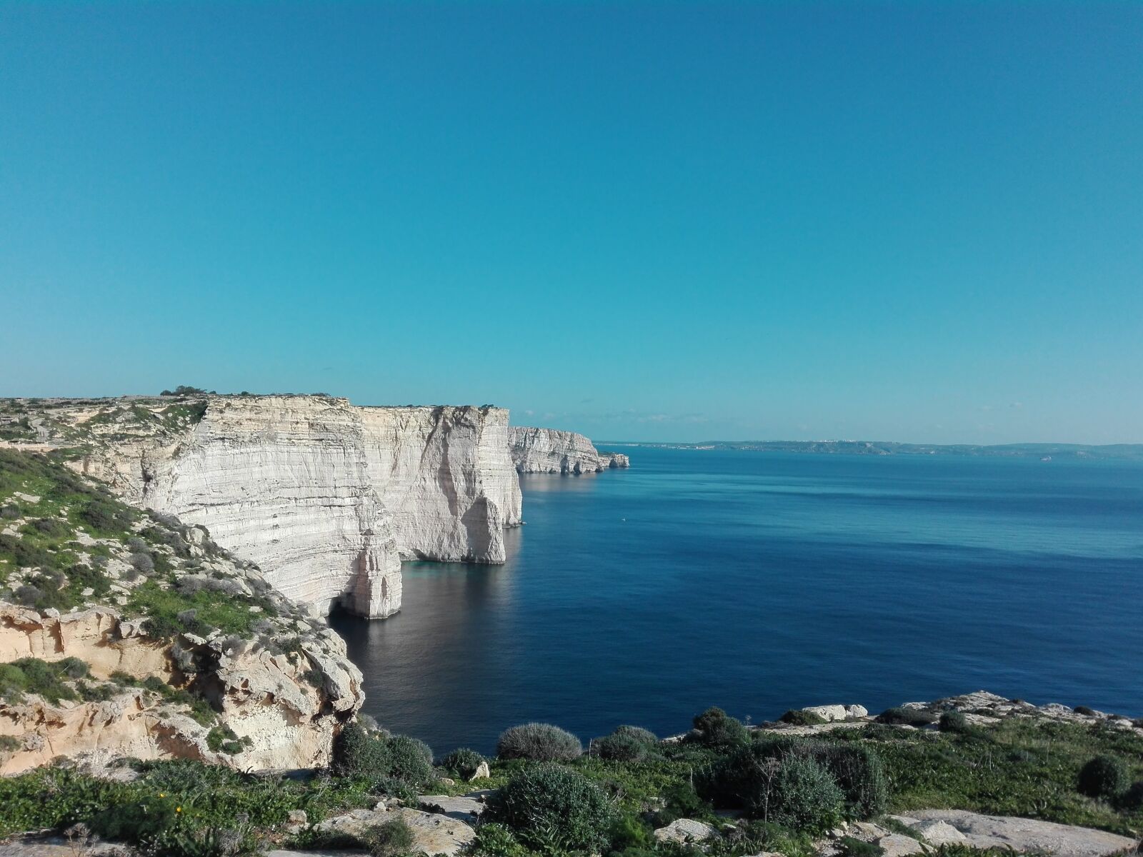 HUAWEI P8 Lite sample photo. Cliffs, mediterranean, sea photography