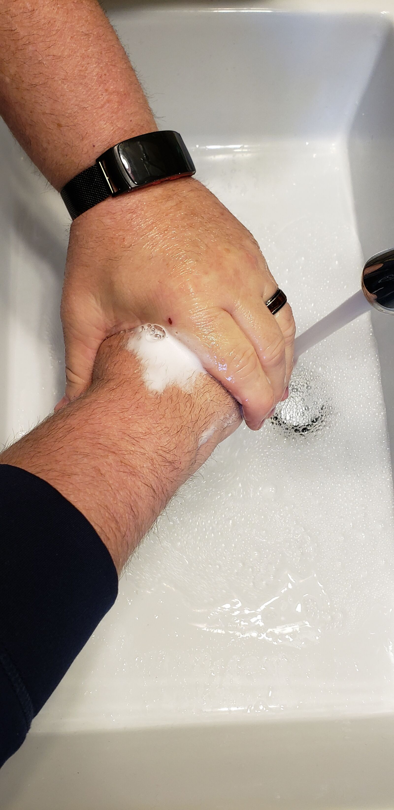 Samsung Galaxy S9+ sample photo. Wash hands, scrub, clean photography