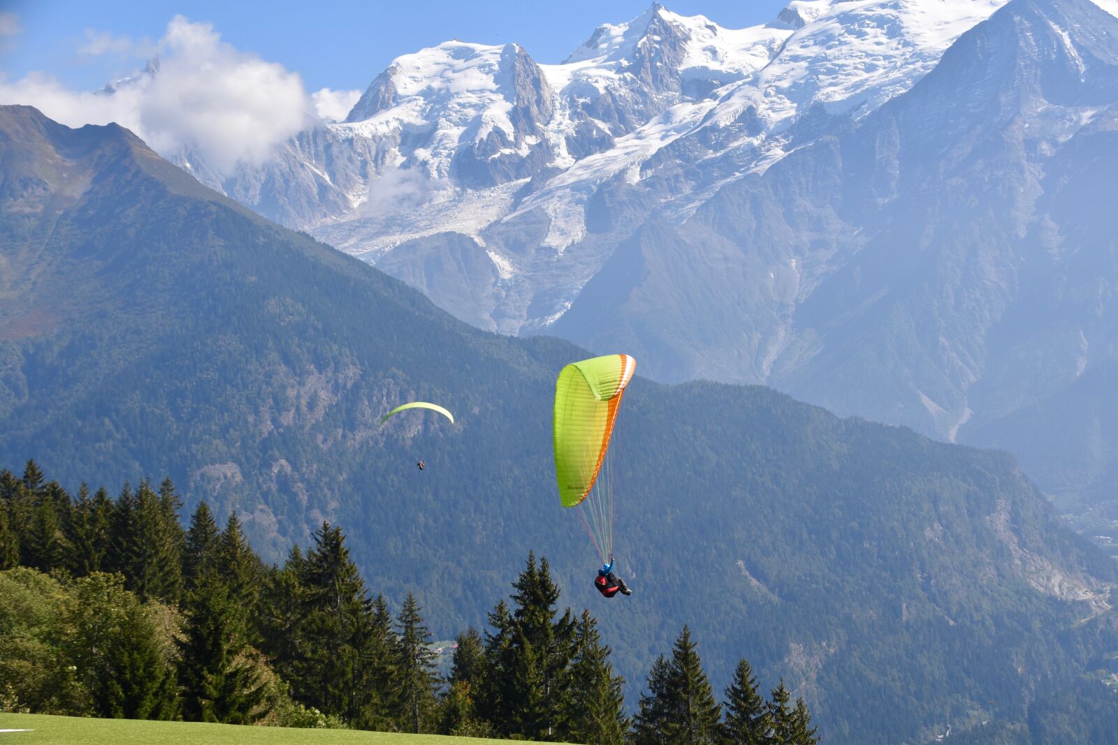 Nikon D5600 sample photo. Paragliding, paraglider, panoramic views photography