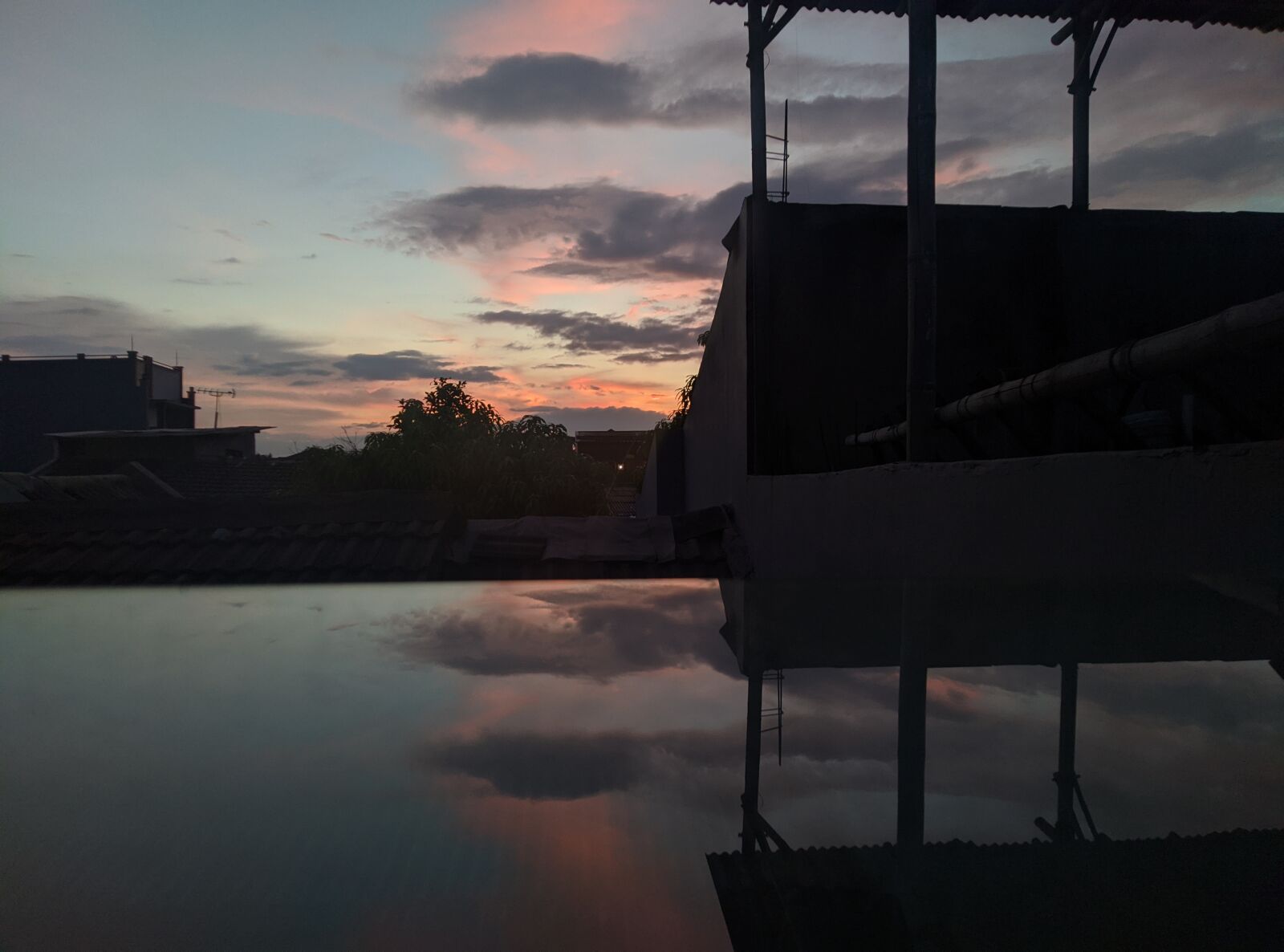 ASUS ZenFone Max Pro M1 (ZB602KL) (WW) / Max Pro M1 (ZB601KL) (IN) sample photo. Sunset, sky, quarantine photography