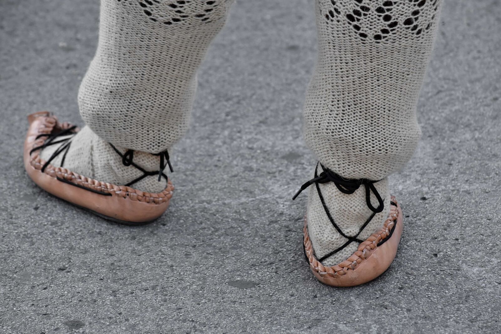 Nikon D5500 sample photo. Handmade, leather, shoelace, shoes photography