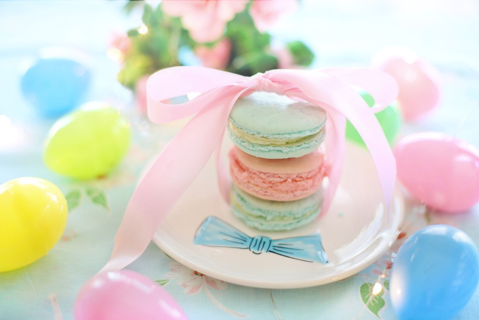 Canon EF 50mm F1.4 USM sample photo. Easter, macarons, pastels photography