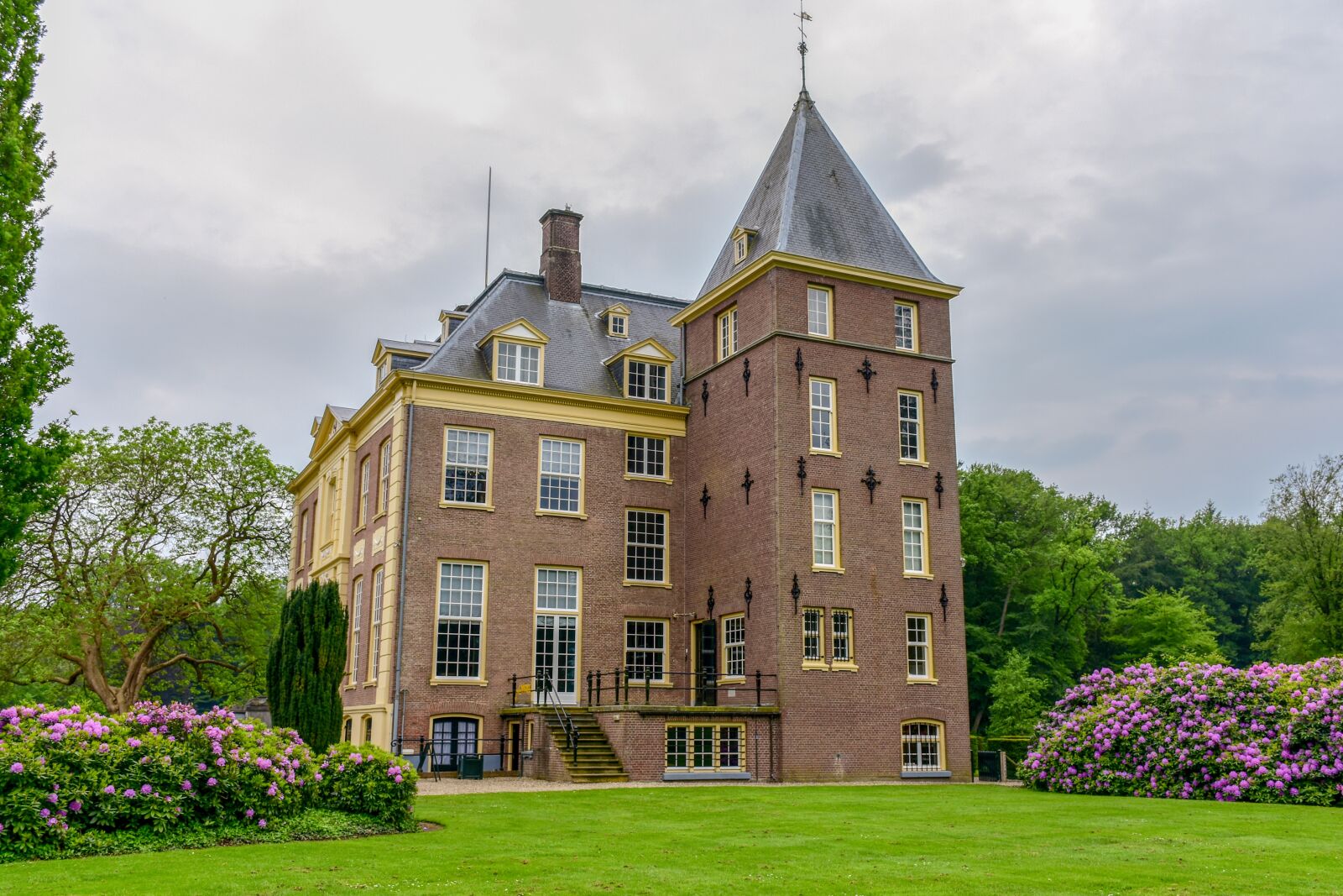 Nikon D7200 sample photo. Castle, garden, building photography