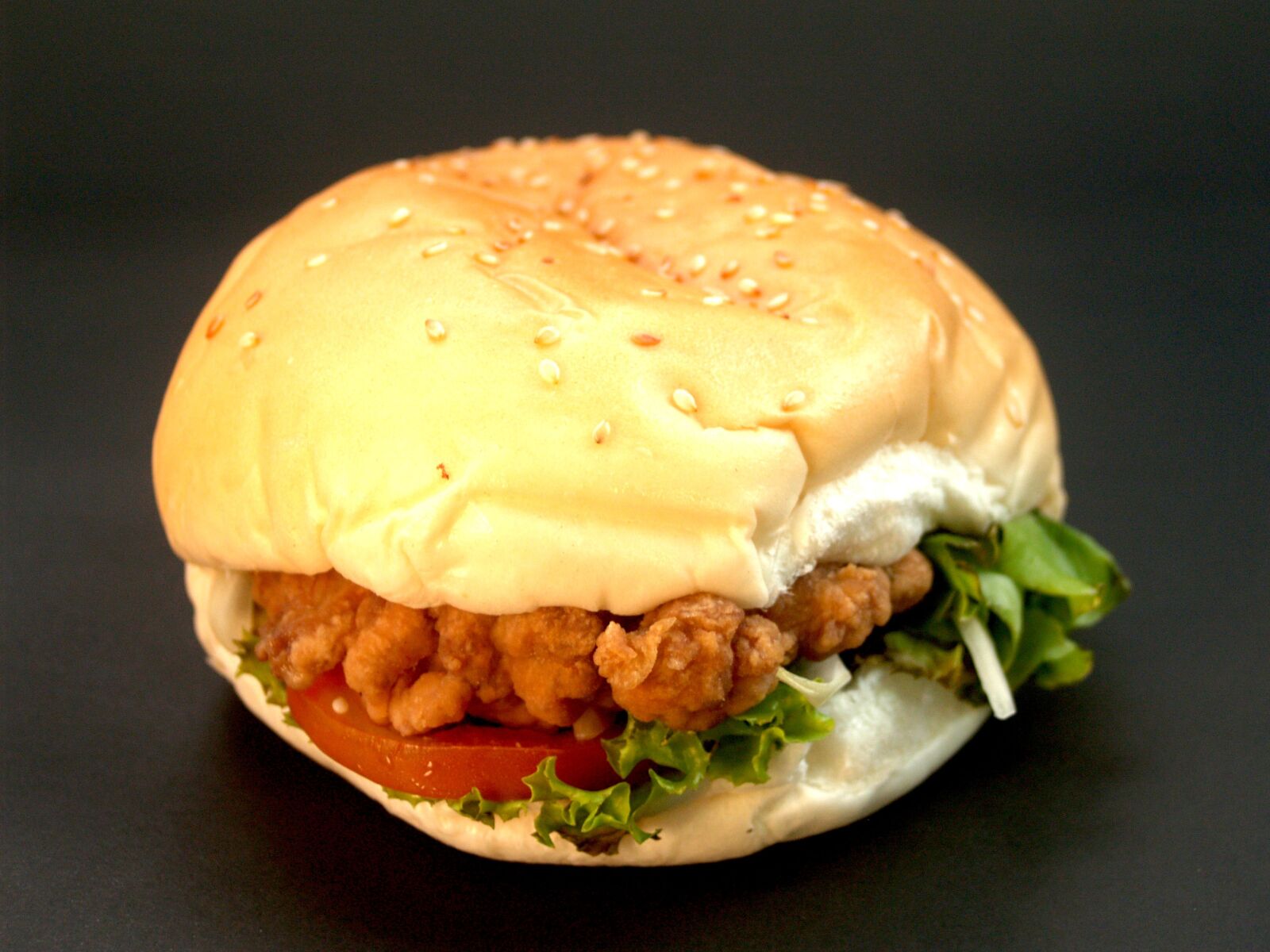 Olympus E-300 (EVOLT E-300) sample photo. Hamburger, burger, bun photography