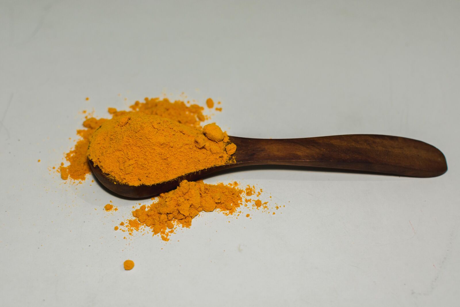 Nikon D5200 sample photo. Turmeric, spice, curry photography