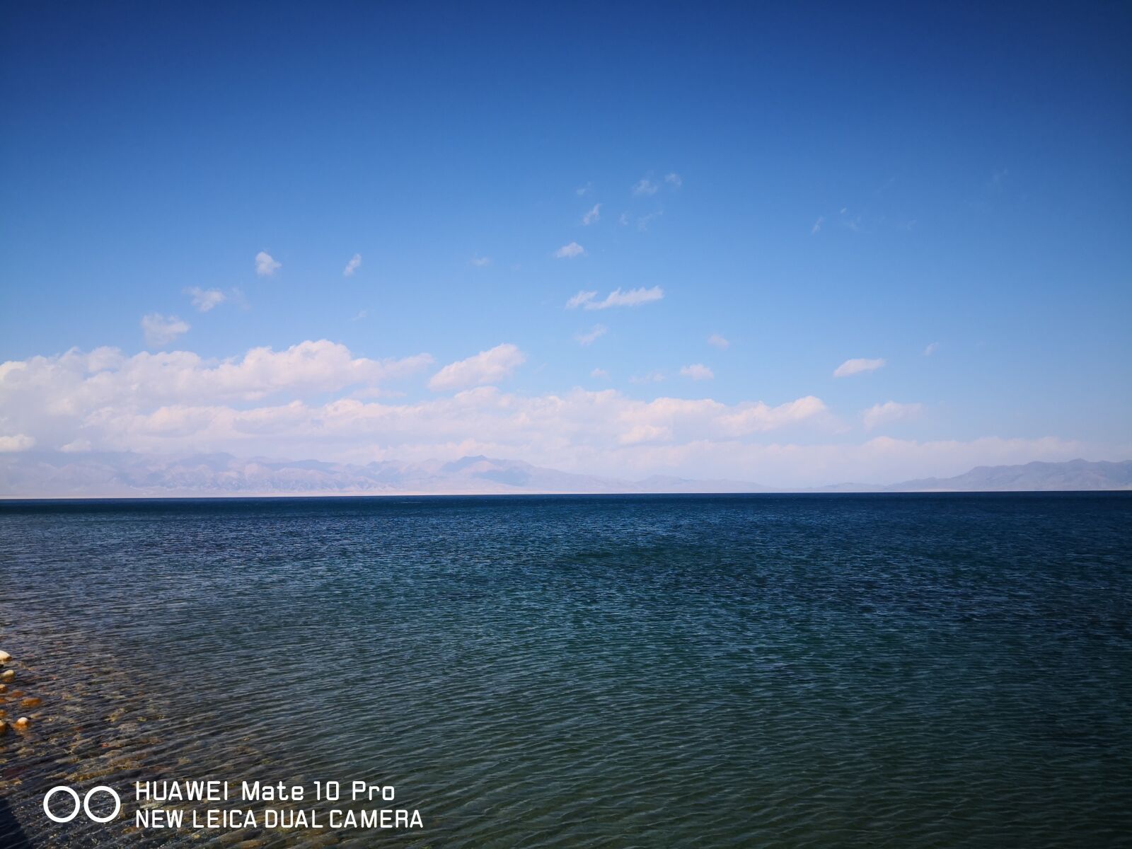 HUAWEI Mate 10 Pro sample photo. In xinjiang, race in photography