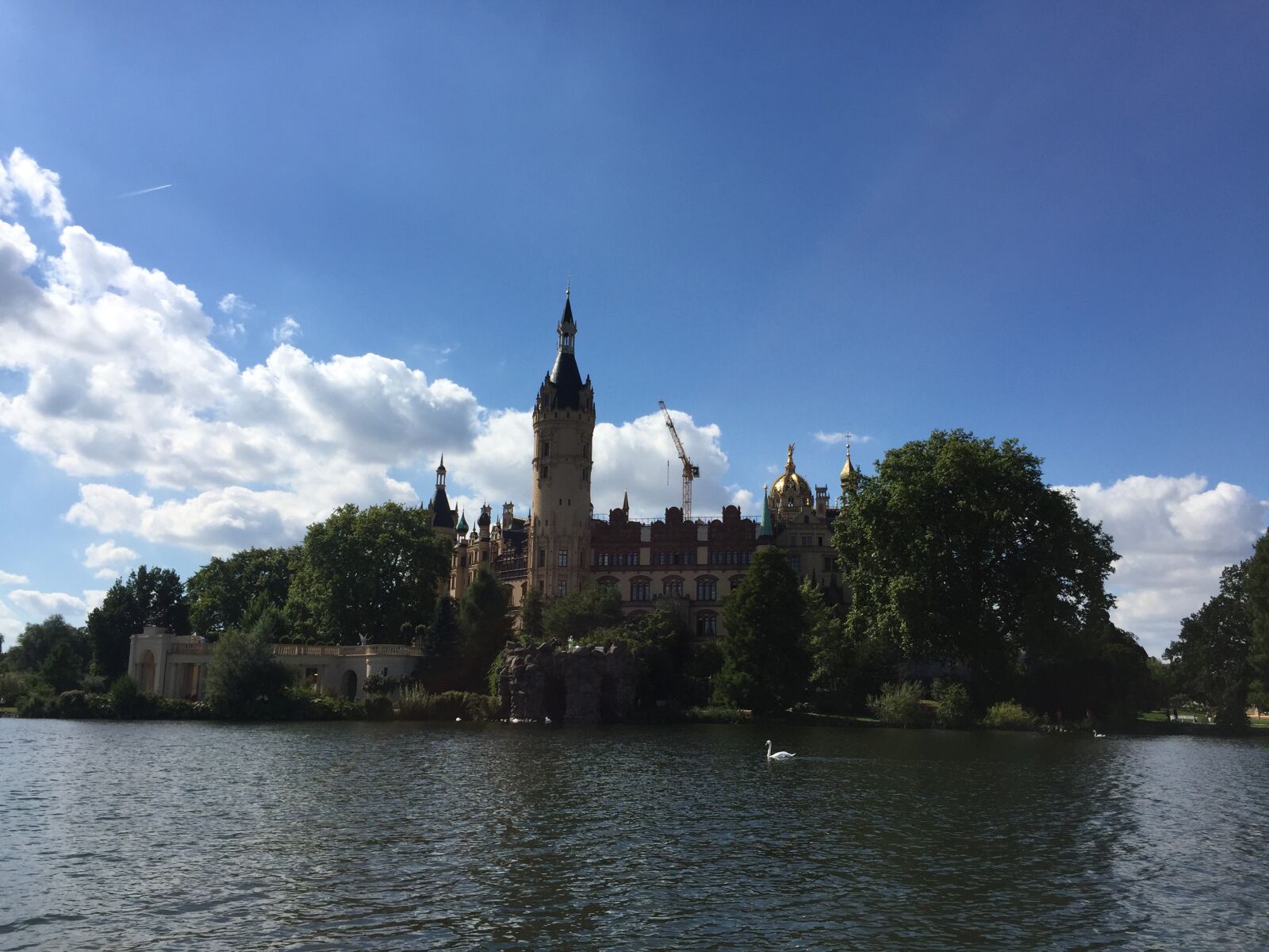 iPhone 6 back camera 4.15mm f/2.2 sample photo. Schwerin, schweriner closed, castle photography