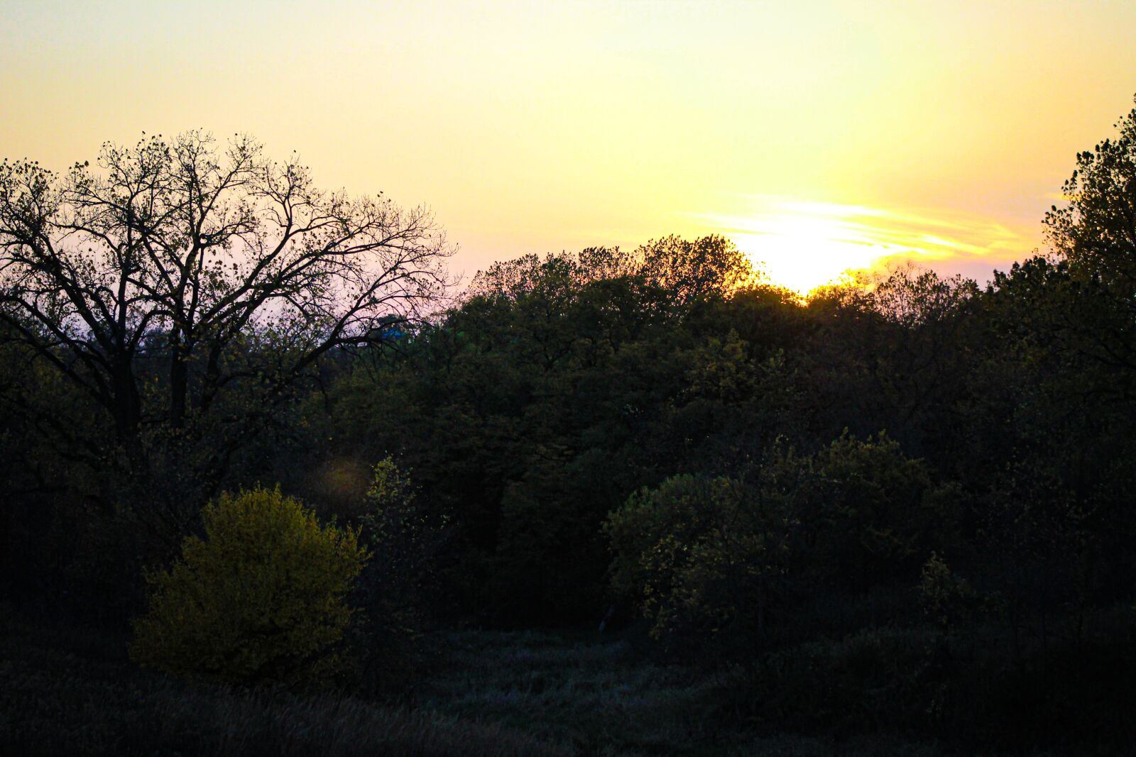 EF75-300mm f/4-5.6 sample photo. Sunset, sun, landscape photography