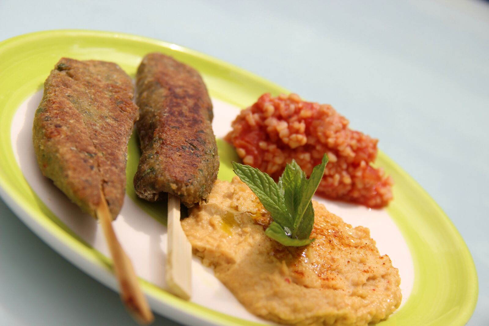 Canon EF-S 18-135mm F3.5-5.6 IS sample photo. Vegetarian, cooking, food photography