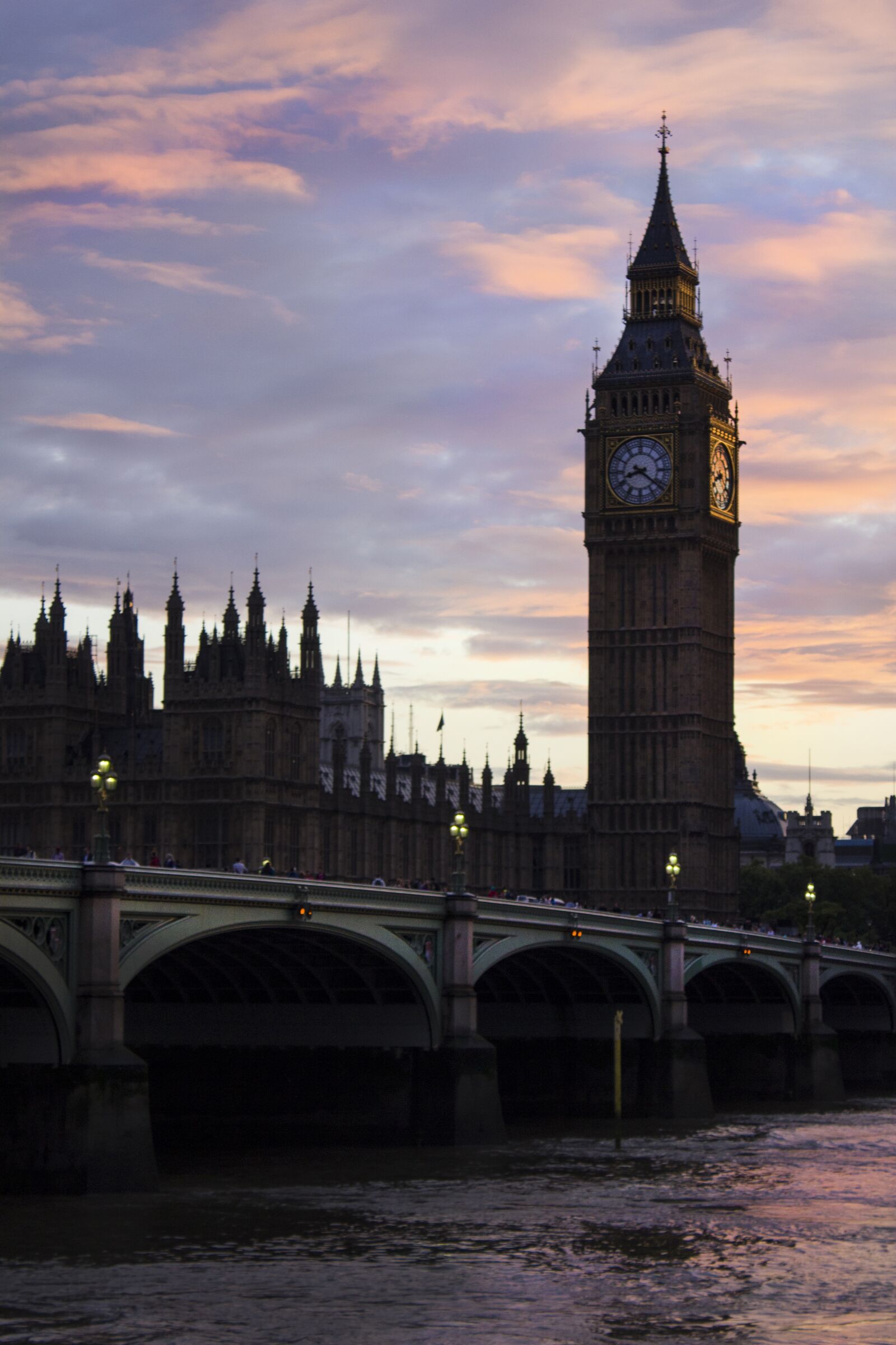 Canon EOS 550D (EOS Rebel T2i / EOS Kiss X4) sample photo. London, architecture, bridge photography