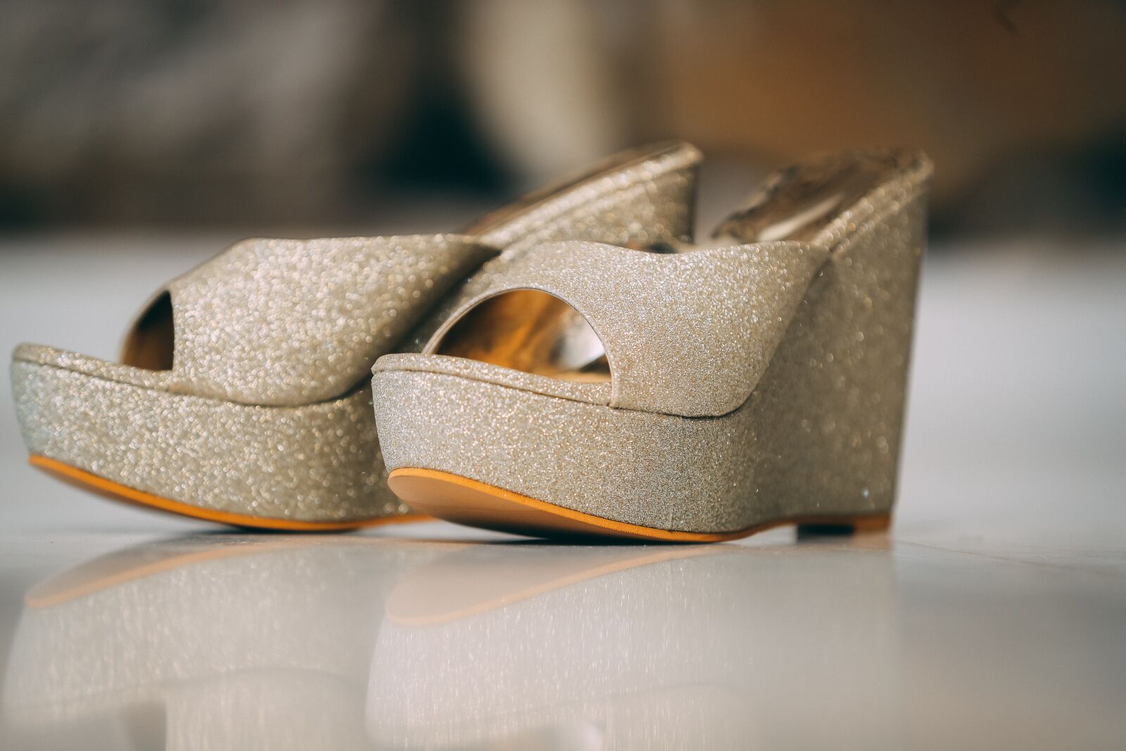 Canon EOS-1D X Mark II sample photo. Sandals, wedding, heels photography