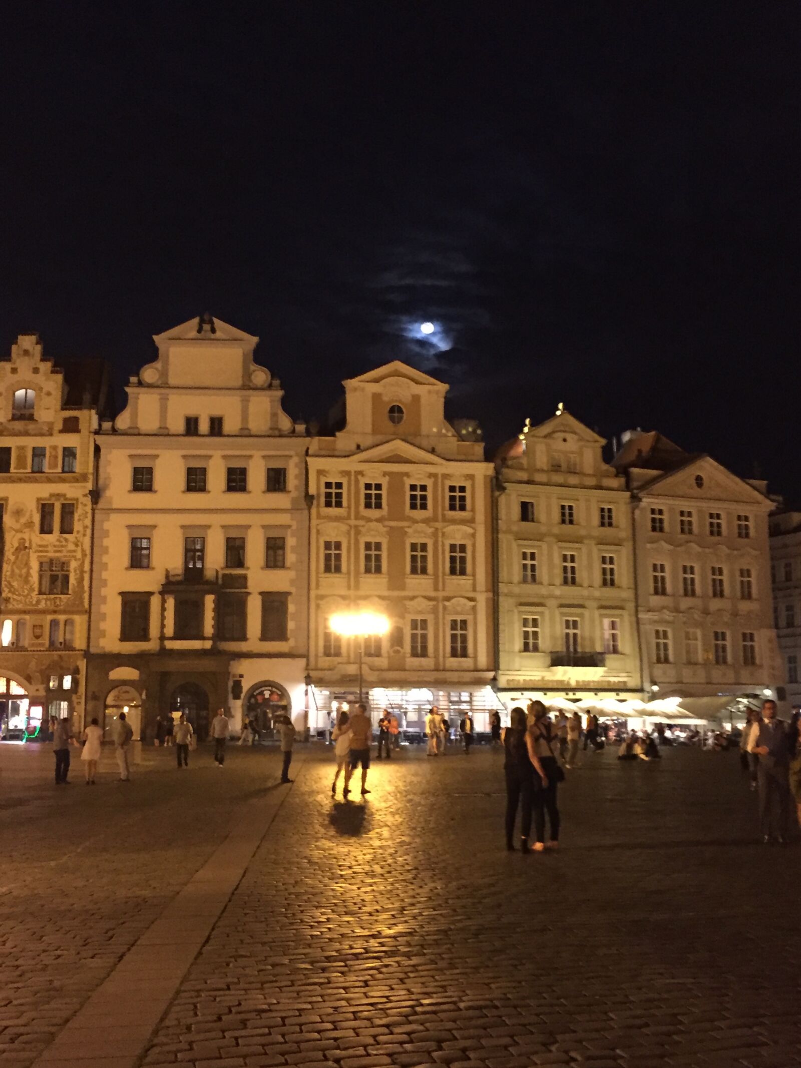 Apple iPhone 6 sample photo. Prague, old town square photography