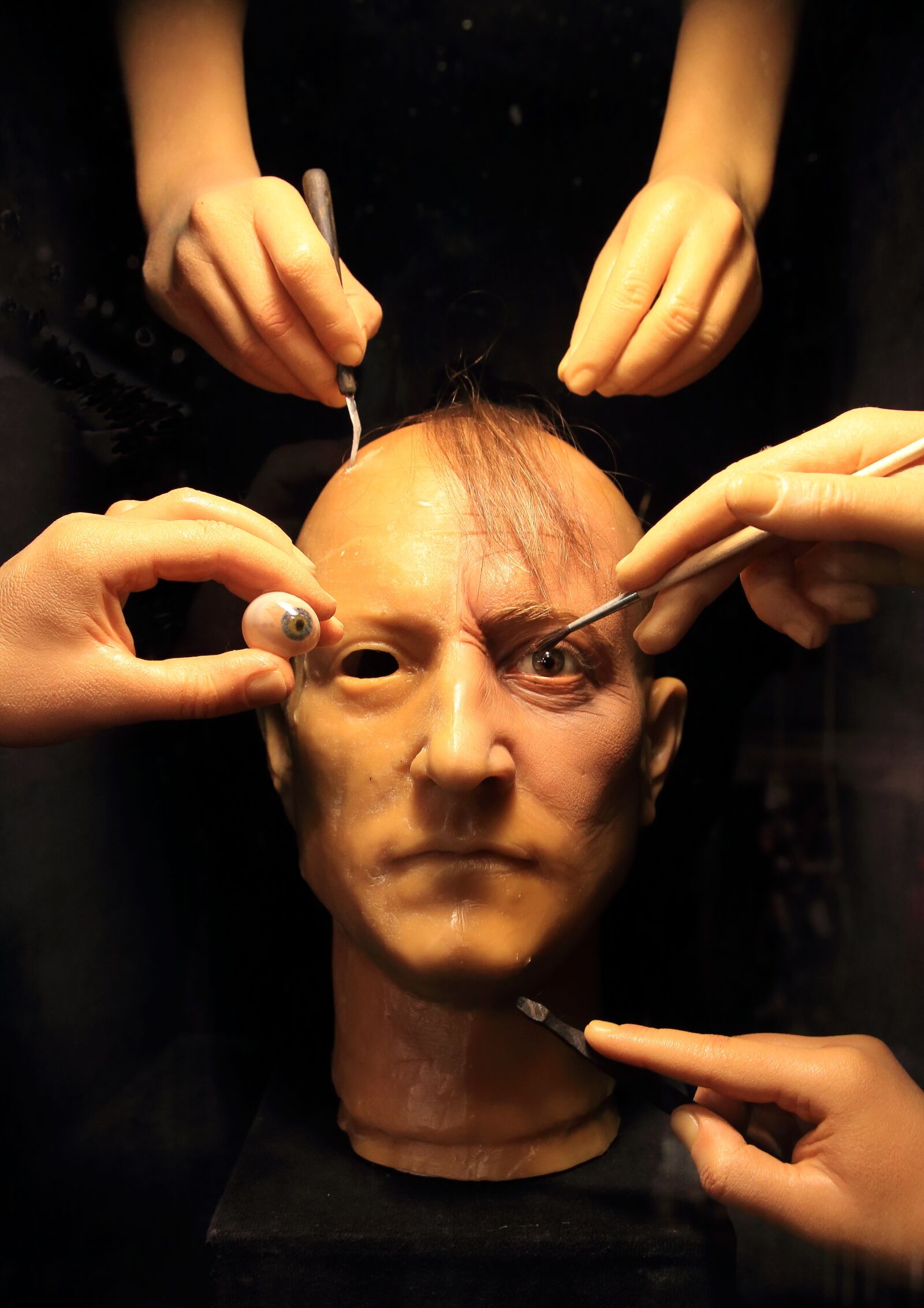 Canon EOS 70D sample photo. Face, eye, hand photography