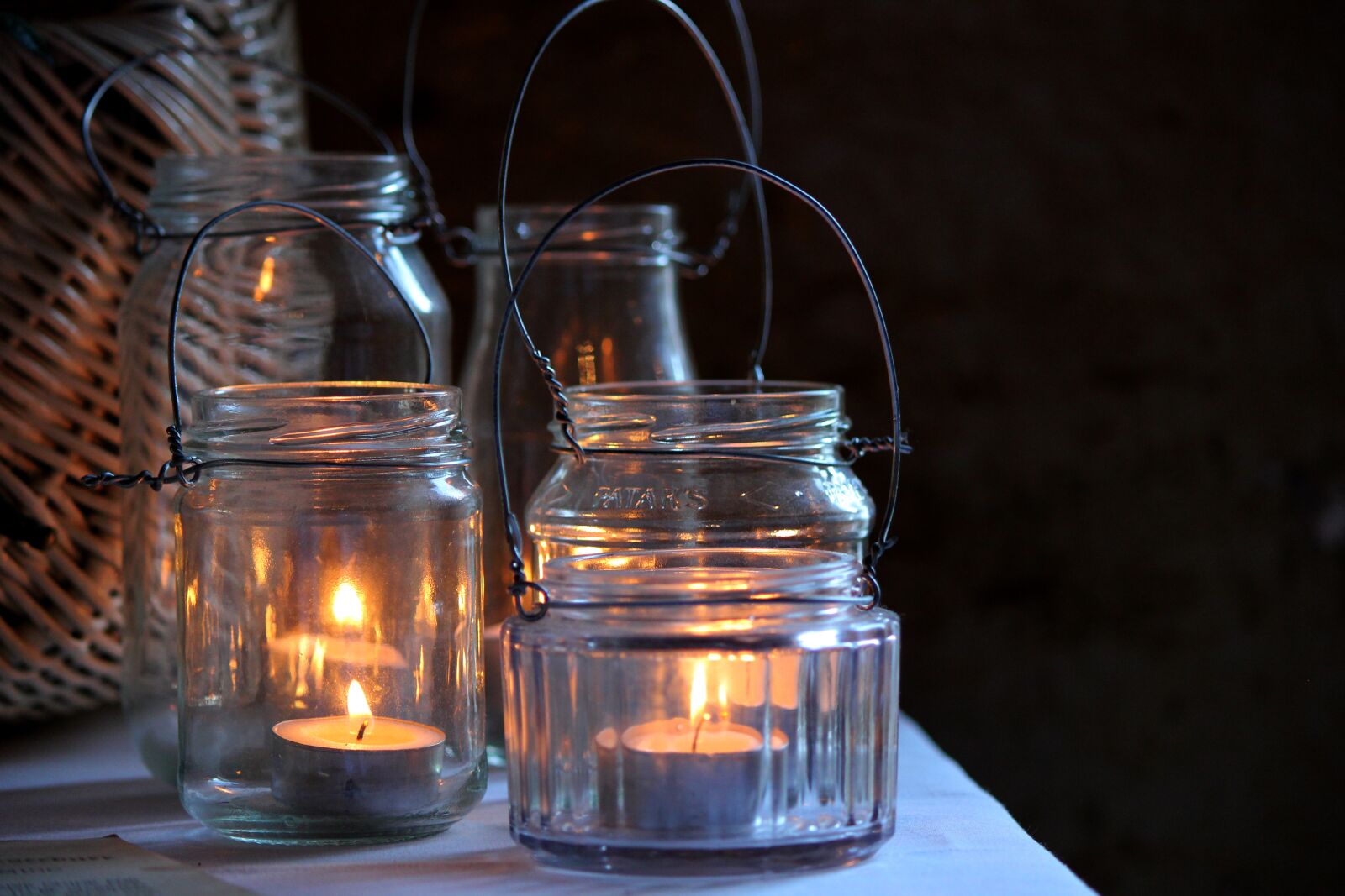 Canon EOS 550D (EOS Rebel T2i / EOS Kiss X4) sample photo. Candlelight, lantern, vintage photography
