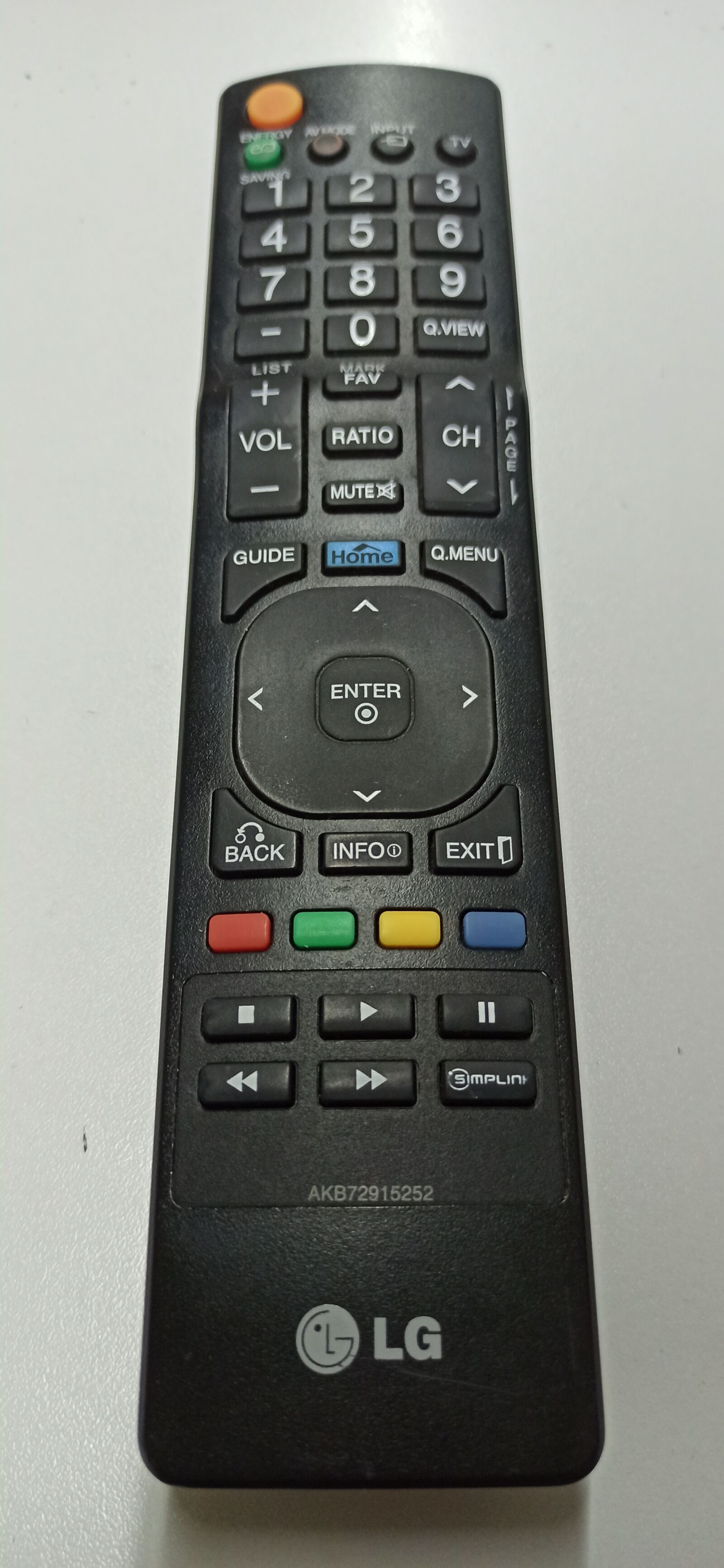 Xiaomi Redmi Note 8 Pro sample photo. Control, the remote, tv photography