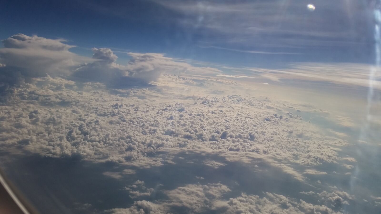 Samsung Galaxy S5 sample photo. Flight, window, seat photography