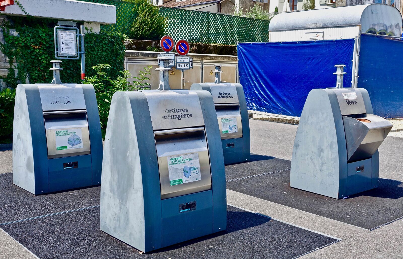 Sony Cyber-shot DSC-RX100 III sample photo. Bins, recycle, recycling photography