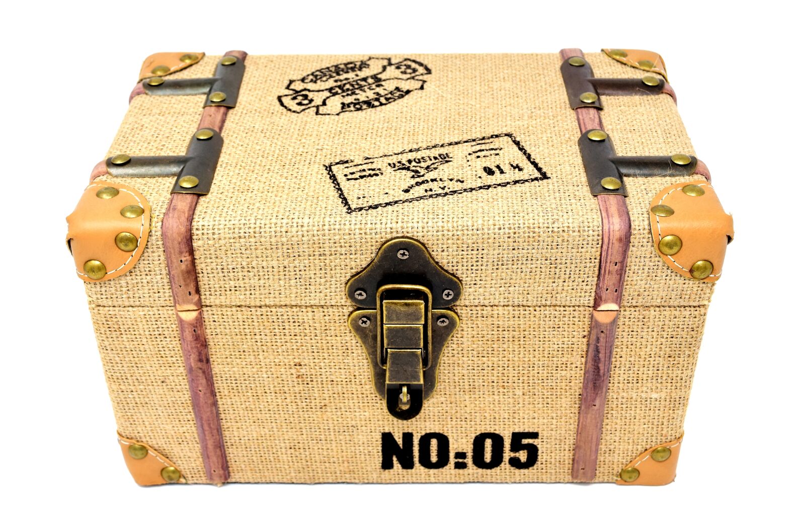 Nikon D7200 sample photo. Chest, closure, fitting photography